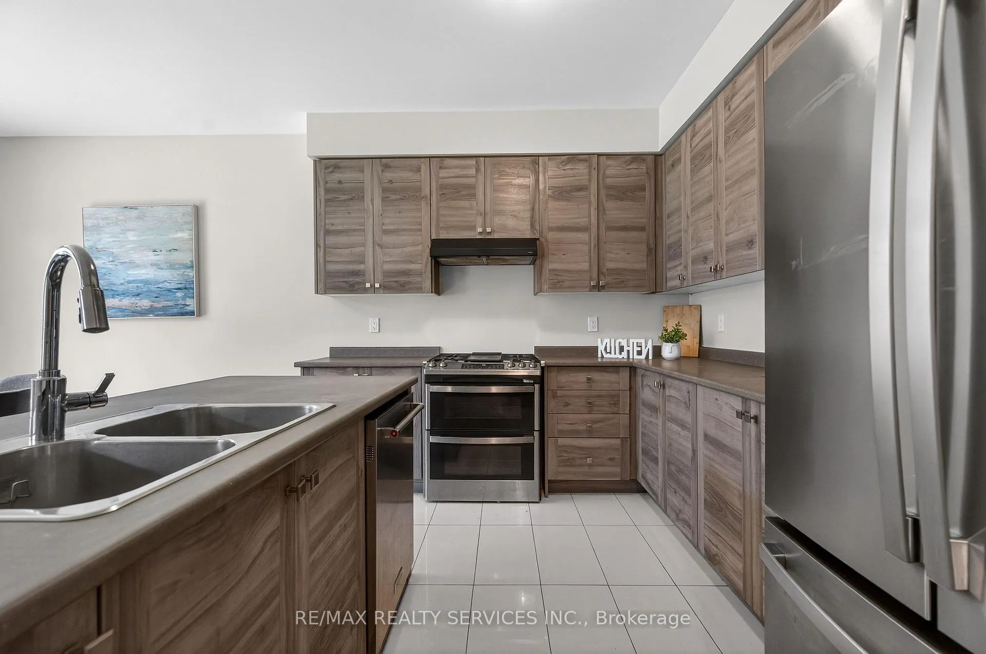 Photo 19 of 12 Ladd Avenue, Brantford — HOMEH