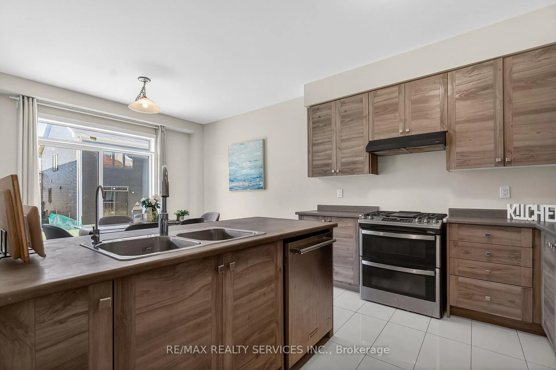Photo 20 of 12 Ladd Avenue, Brantford — HOMEH