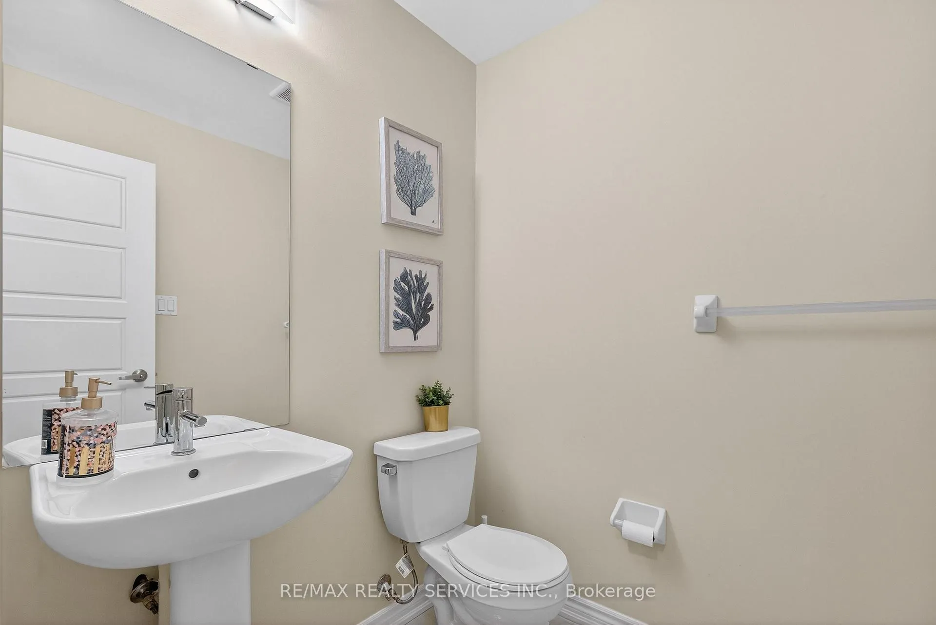 Photo 21 of 12 Ladd Avenue, Brantford — HOMEH