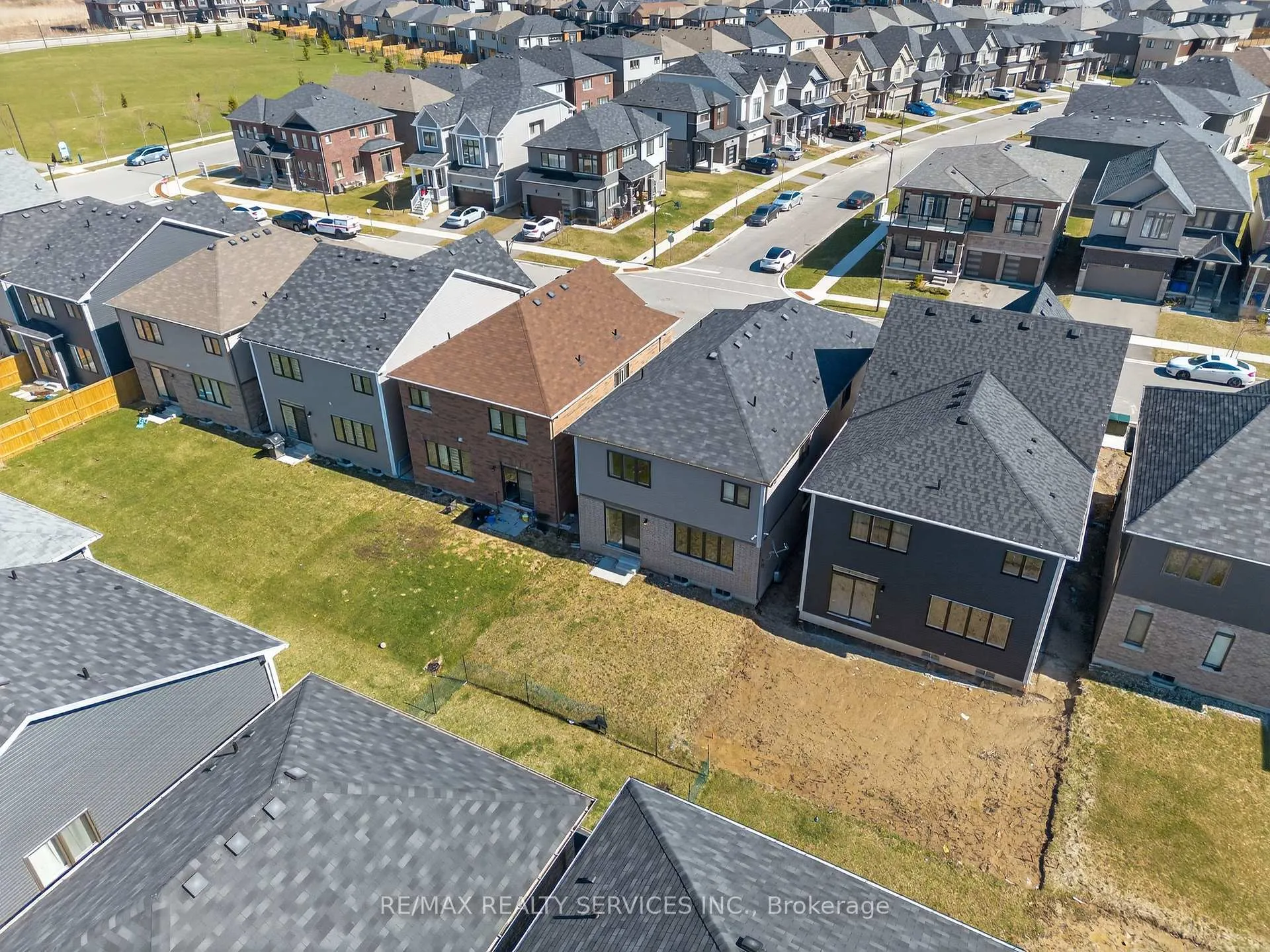Photo 33 of 12 Ladd Avenue, Brantford — HOMEH