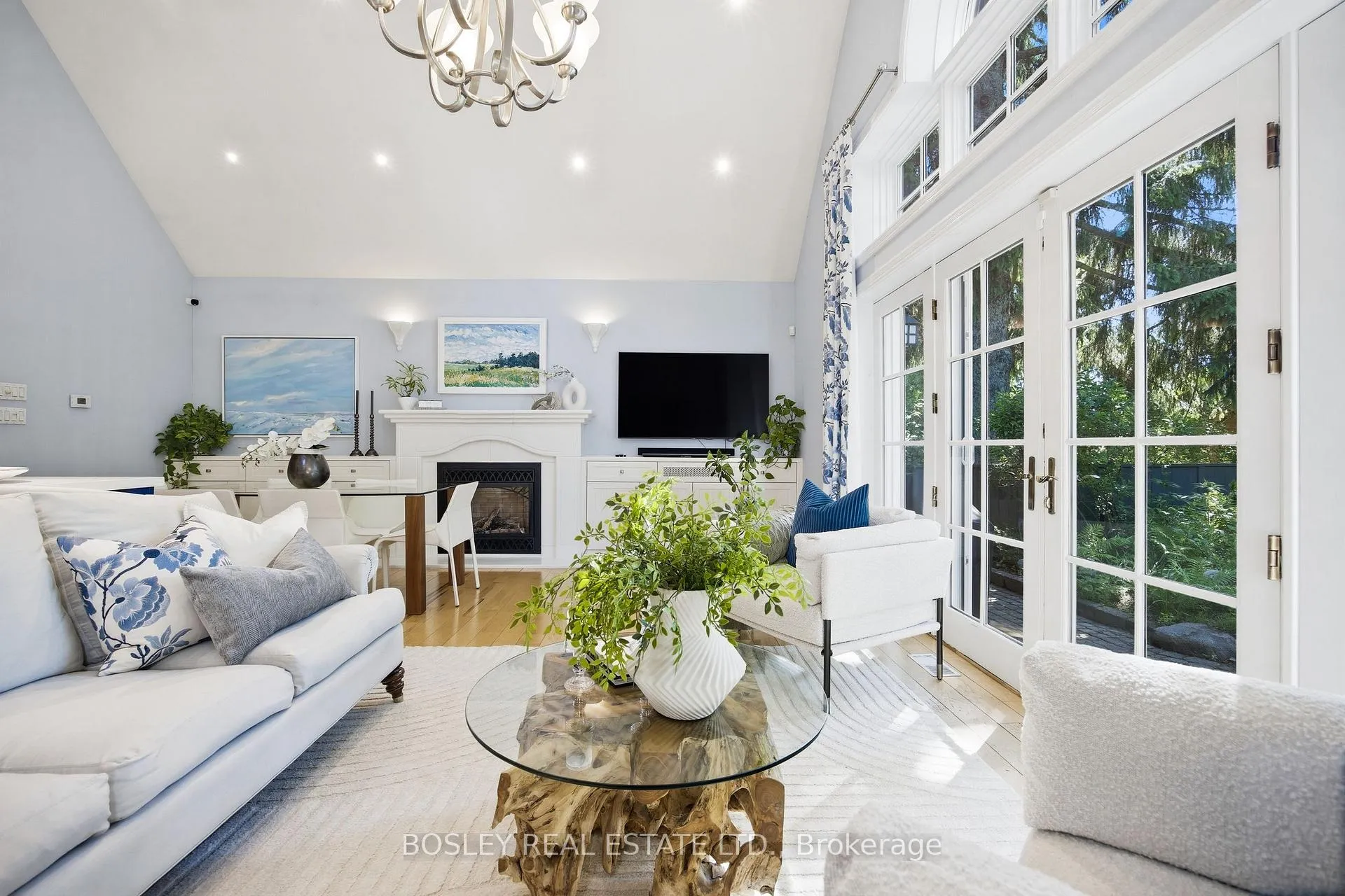 Photo 9 of 71 Sutherland Drive, Toronto, Leaside — HOMEH