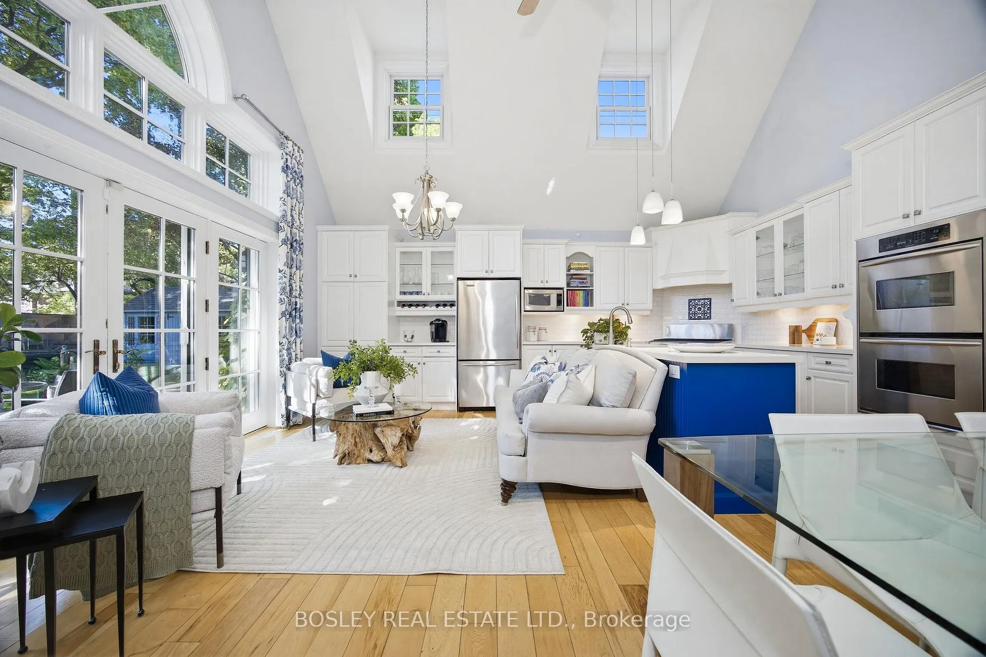 Photo 11 of 71 Sutherland Drive, Toronto, Leaside — HOMEH