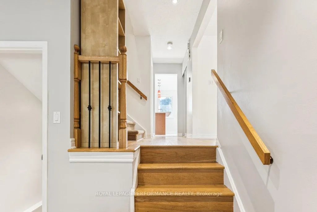 Photo 5 of 6 Gillespie Crescent, Ottawa, Hunt Club Woods — HOMEH