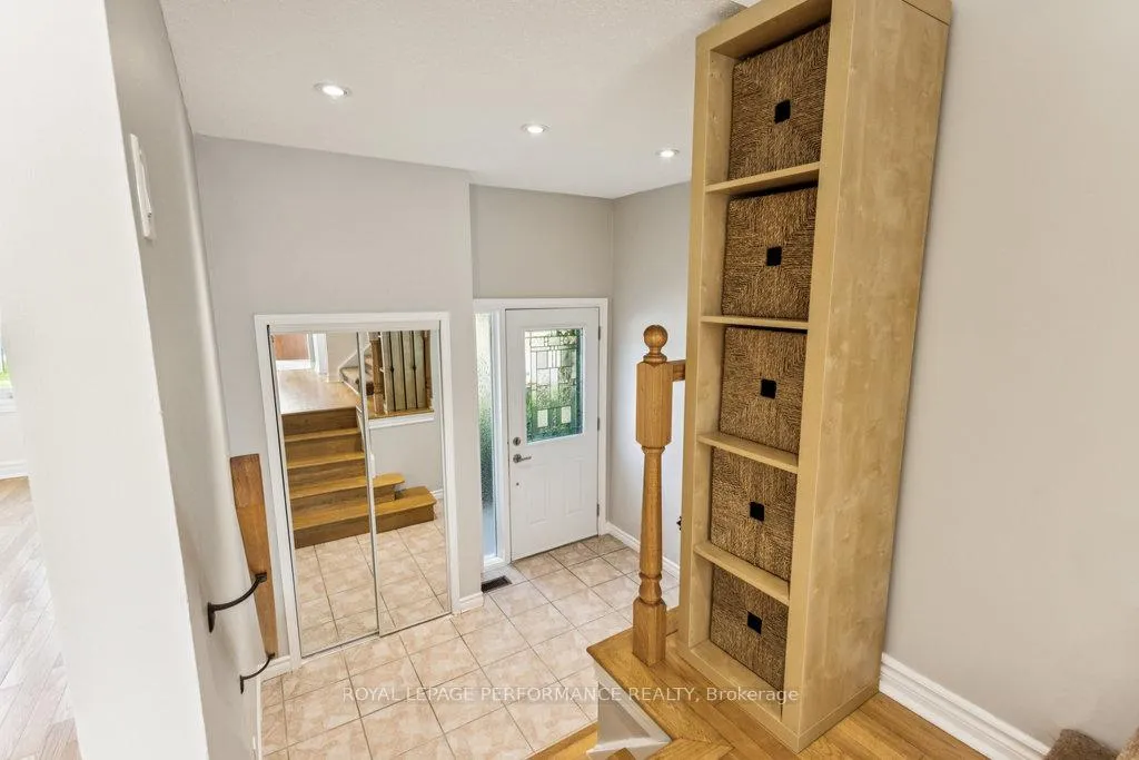 Photo 7 of 6 Gillespie Crescent, Ottawa, Hunt Club Woods — HOMEH