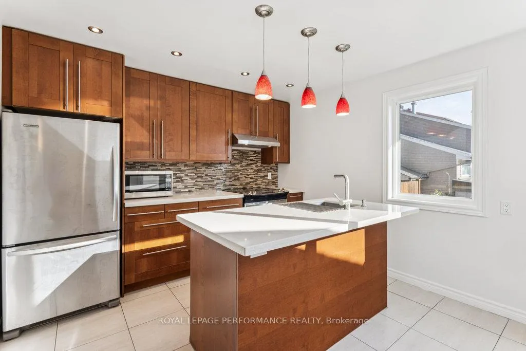 Photo 18 of 6 Gillespie Crescent, Ottawa, Hunt Club Woods — HOMEH