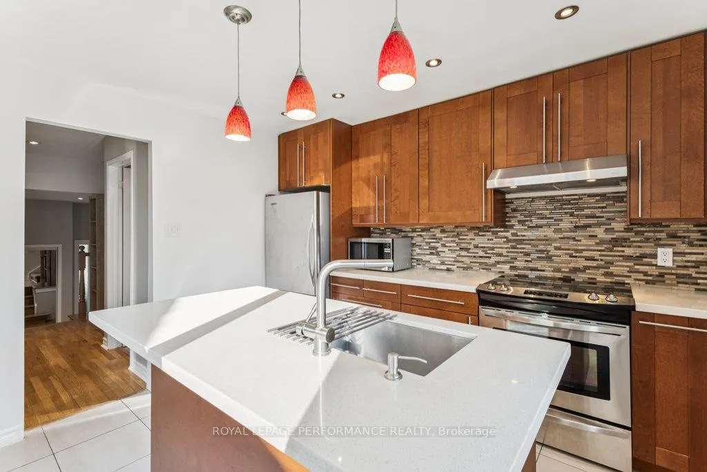 Photo 24 of 6 Gillespie Crescent, Ottawa, Hunt Club Woods — HOMEH