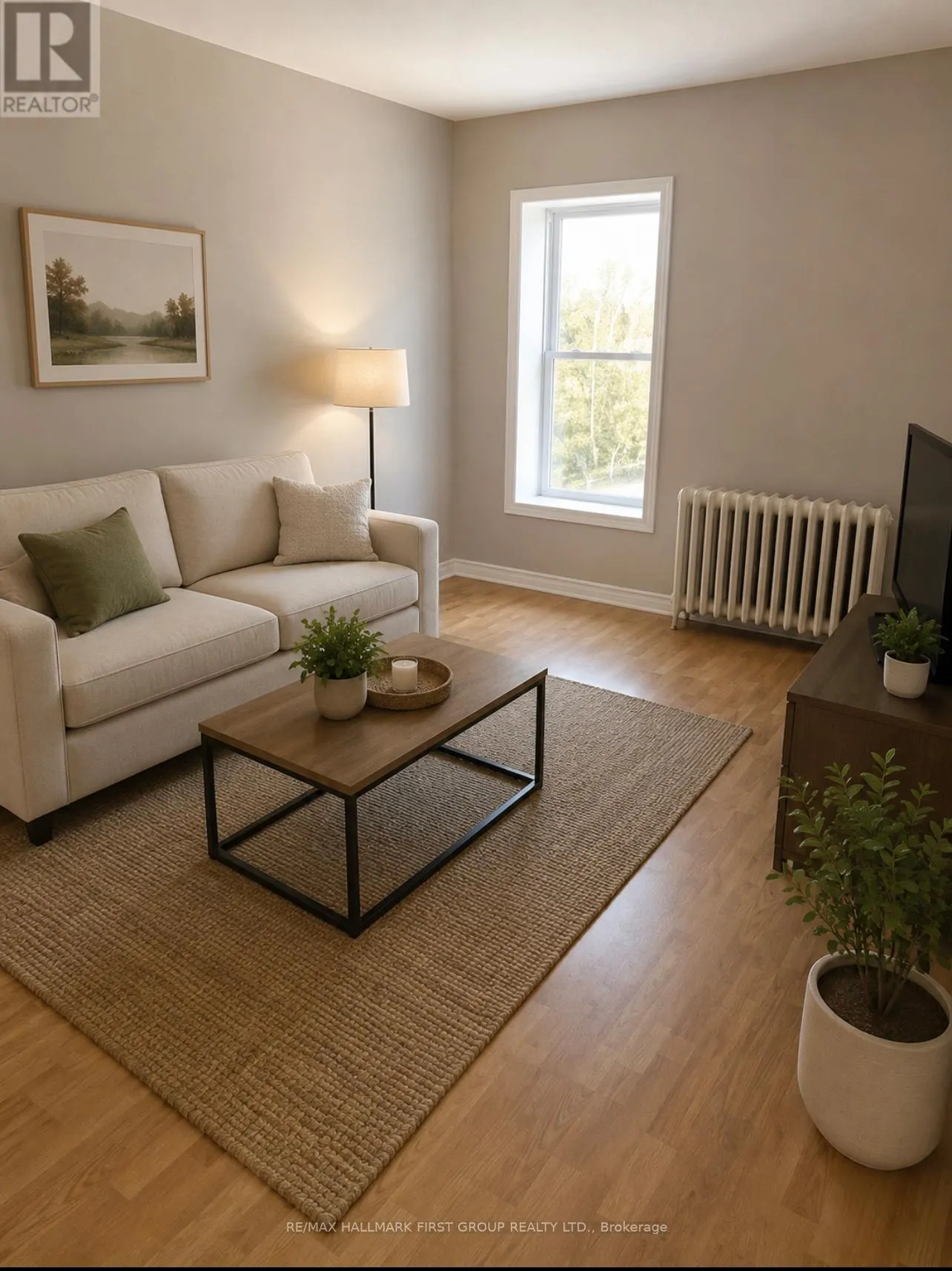 Photo 2 of Unit 5, 730 Simcoe Street S, Oshawa, Lakeview — HOMEH