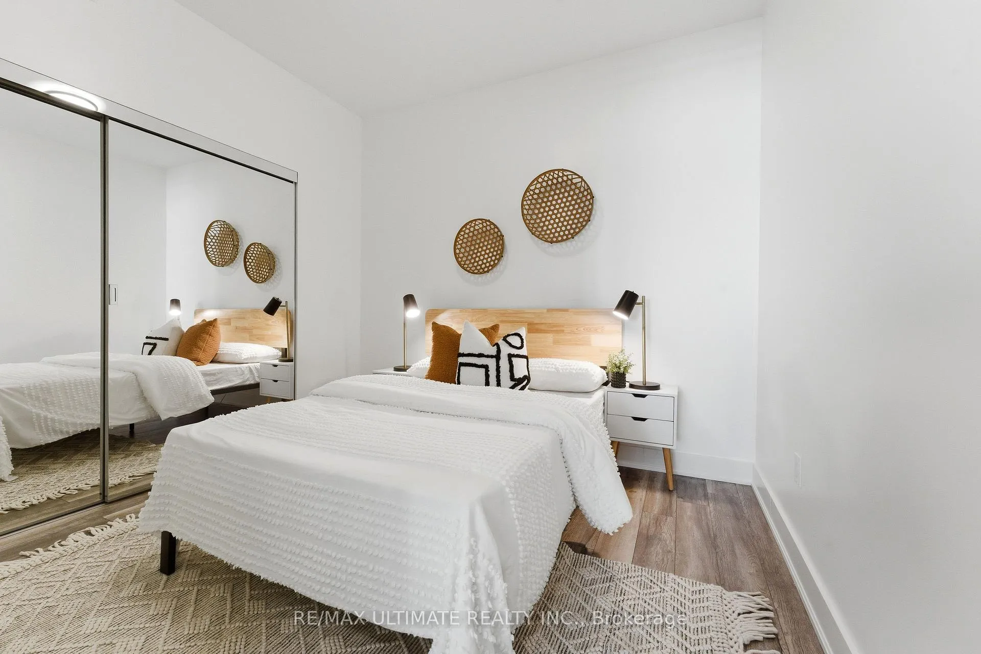Photo 18 of Unit 618, 30 Roehampton Avenue, Toronto, Mount Pleasant West — HOMEH