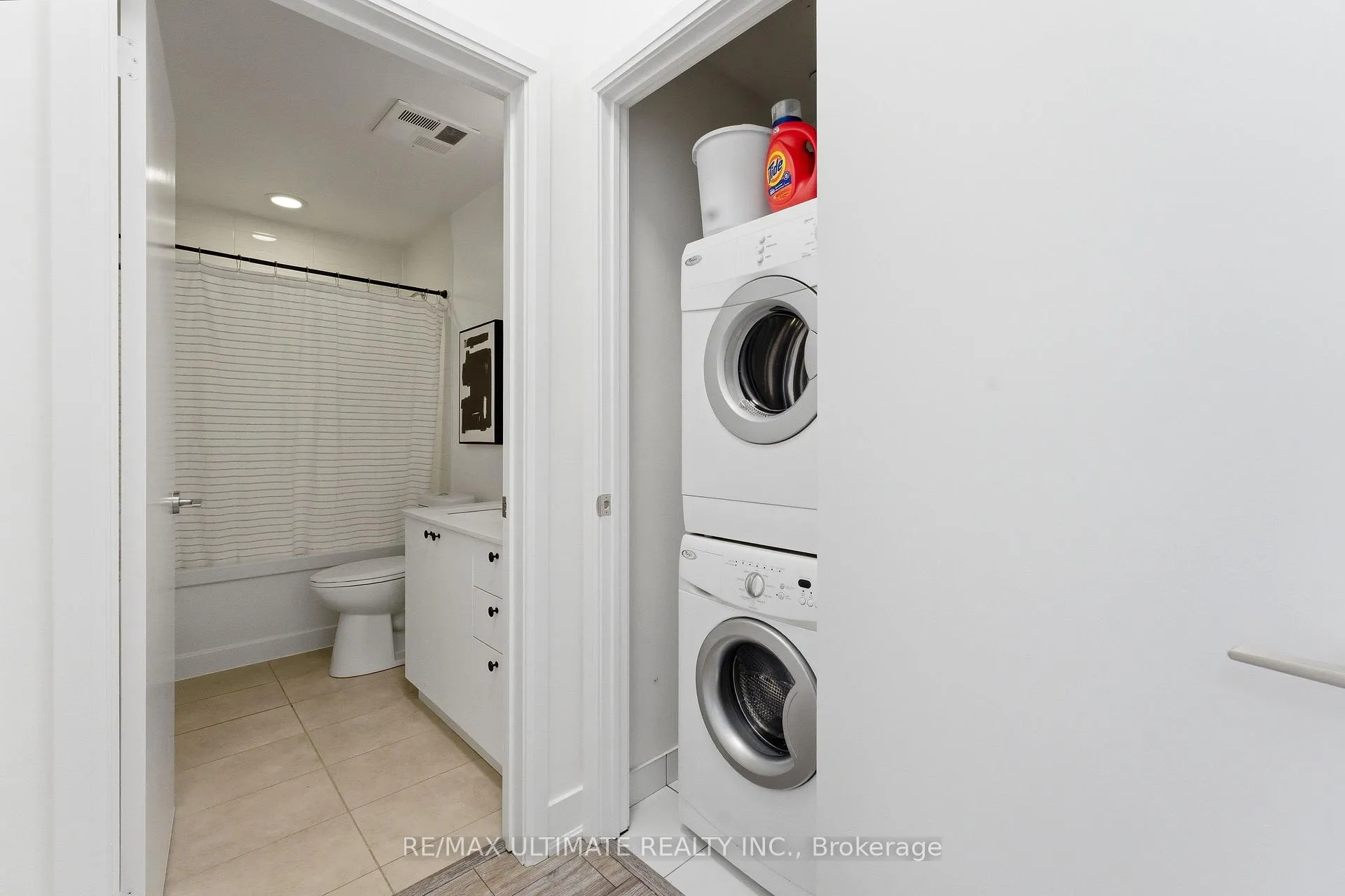 Photo 24 of Unit 618, 30 Roehampton Avenue, Toronto, Mount Pleasant West — HOMEH