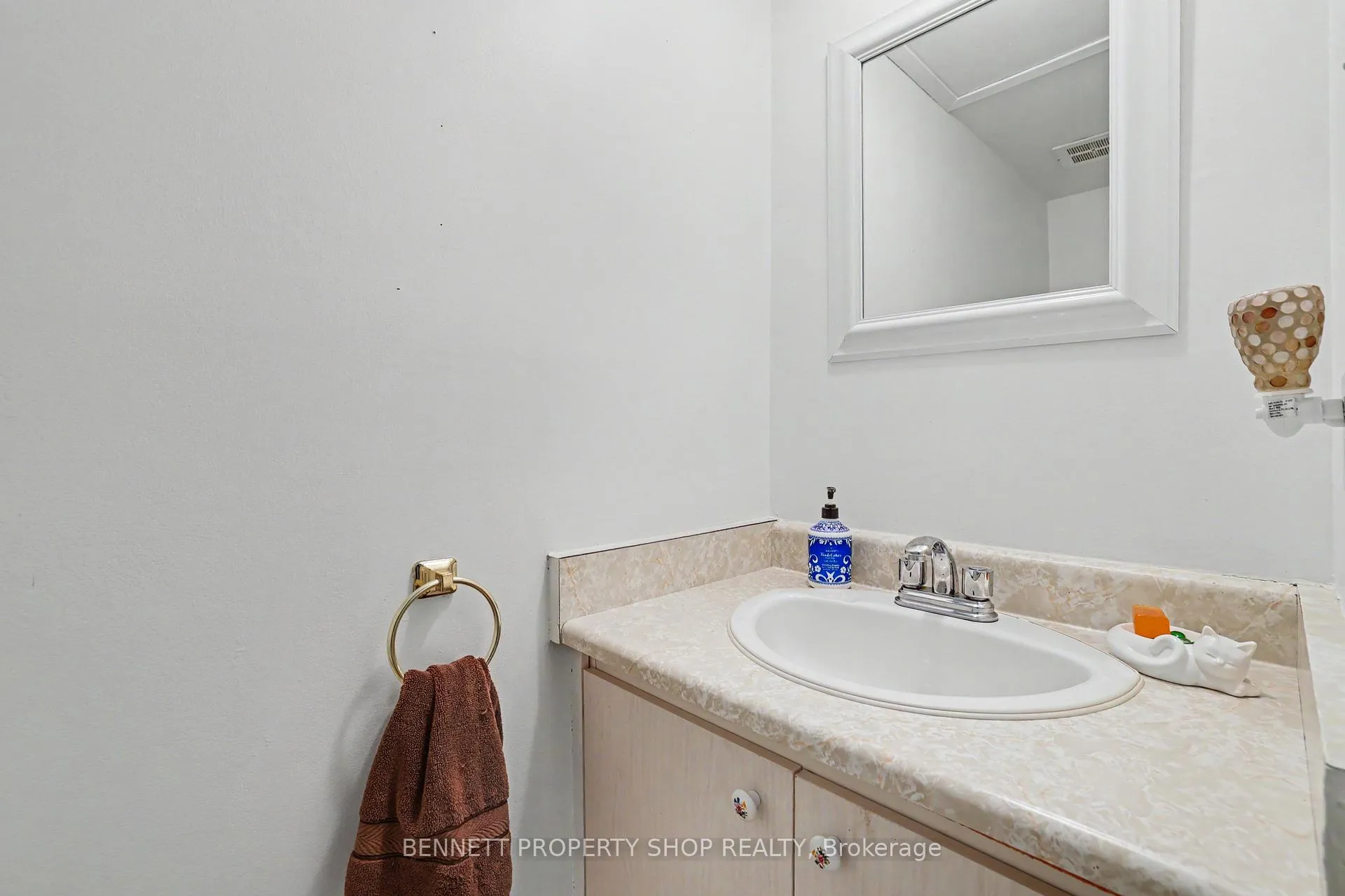 Photo 9 of Unit 61, 3205 Uplands Drive, Ottawa, Hunt Club Woods — HOMEH