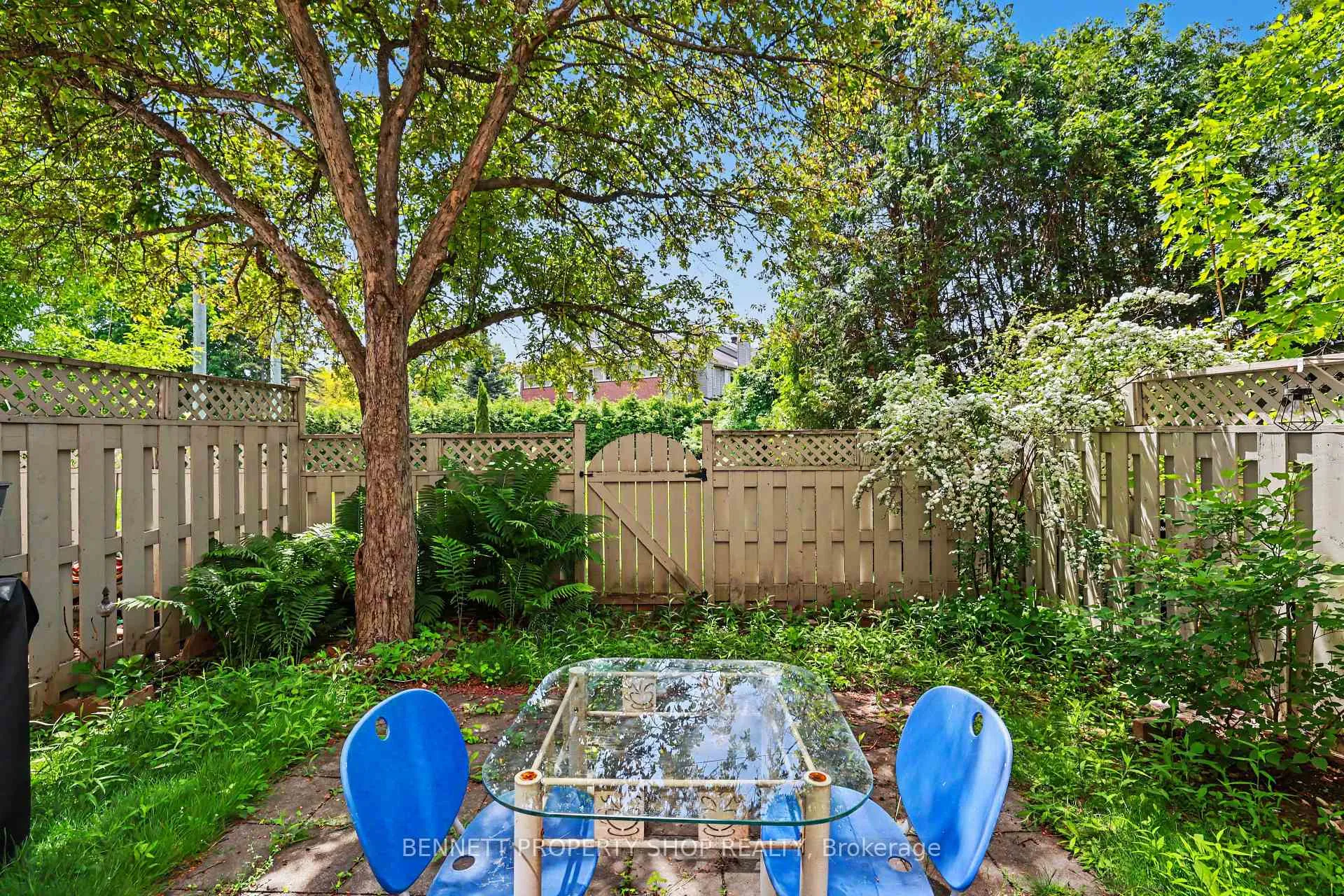 Photo 18 of Unit 61, 3205 Uplands Drive, Ottawa, Hunt Club Woods — HOMEH