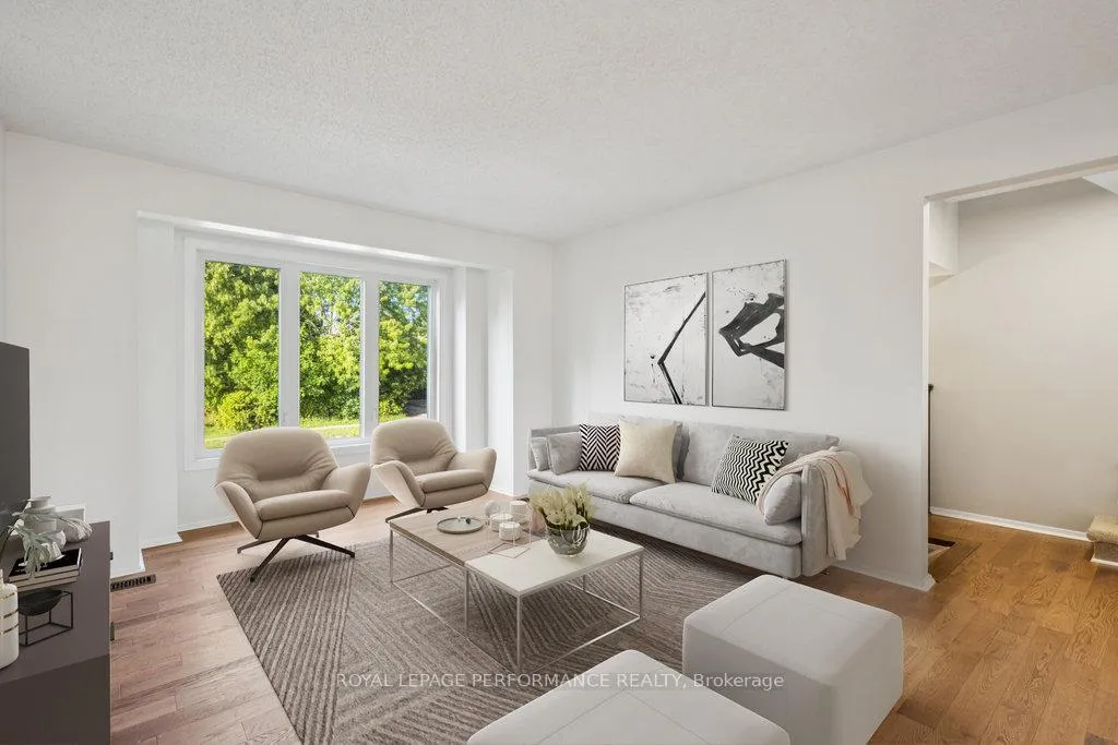 Photo 12 of 8 Gillespie Crescent, Ottawa, Hunt Club Woods — HOMEH