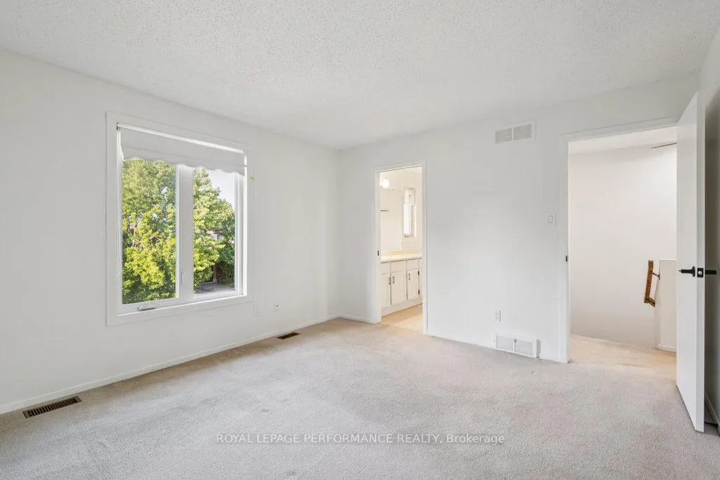 Photo 34 of 8 Gillespie Crescent, Ottawa, Hunt Club Woods — HOMEH