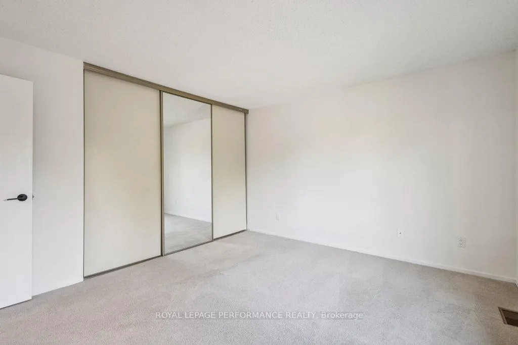Photo 36 of 8 Gillespie Crescent, Ottawa, Hunt Club Woods — HOMEH