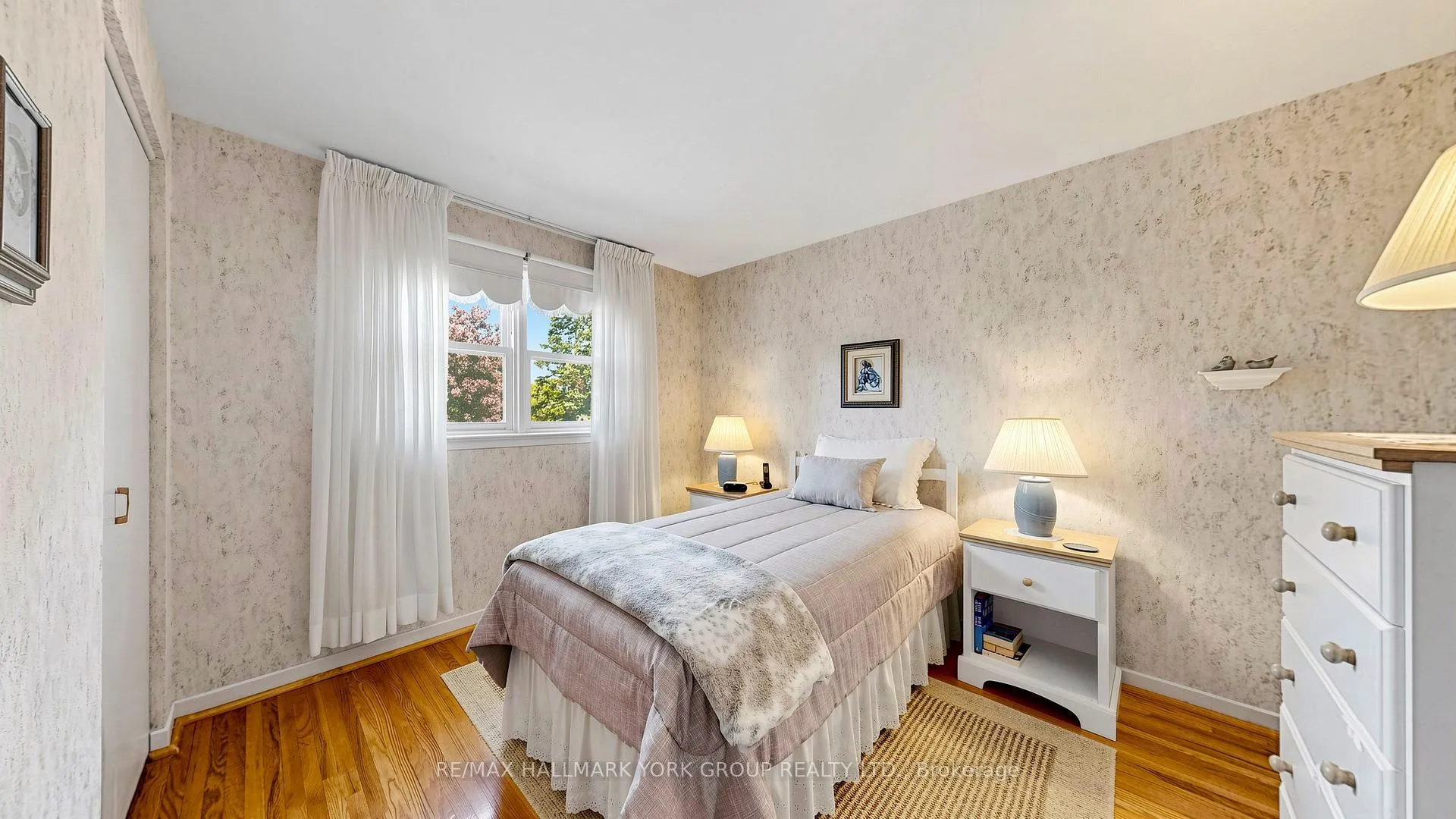 Photo 24 of 24 Devins Drive, Aurora, Aurora Heights — HOMEH