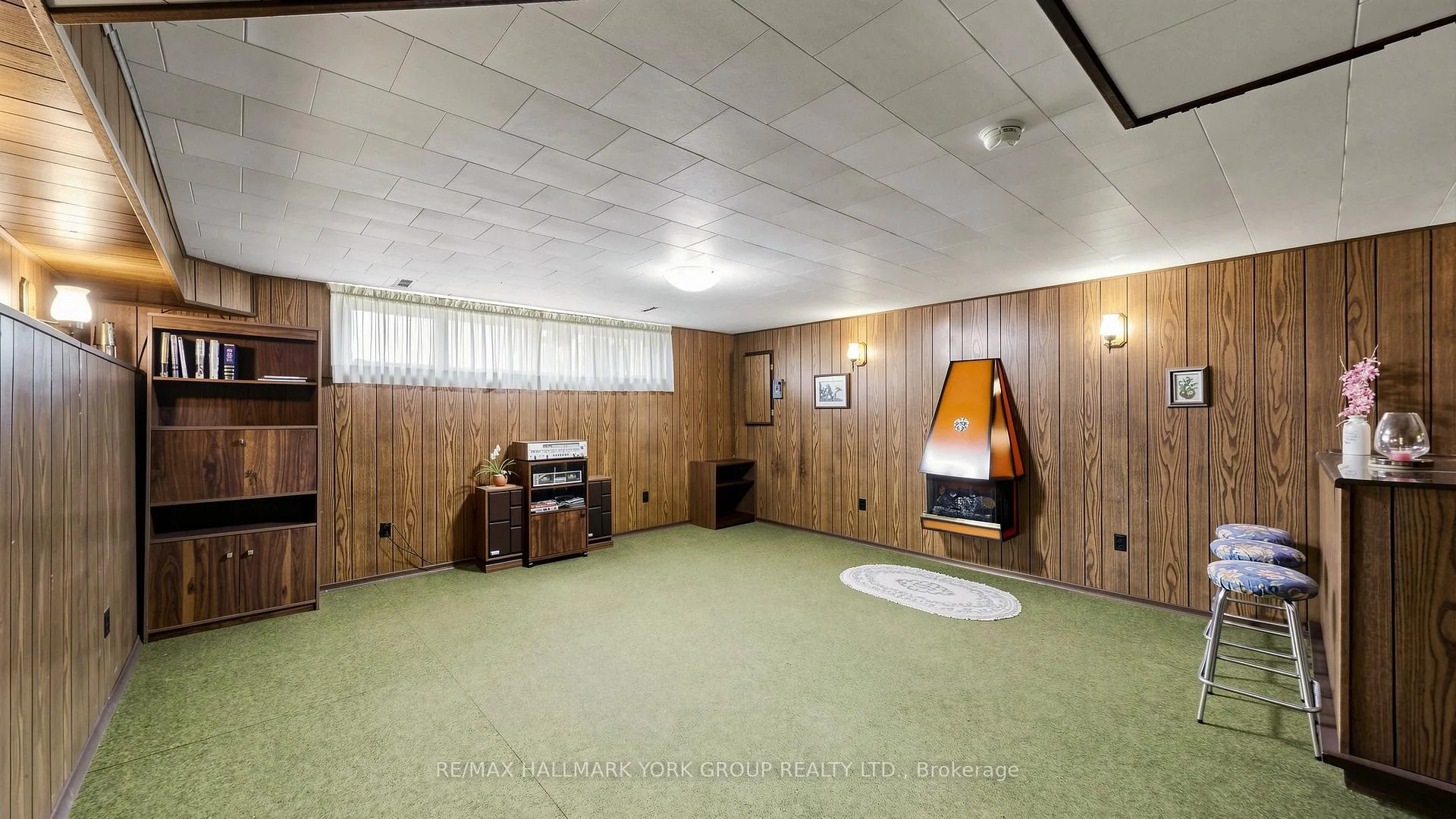 Photo 35 of 24 Devins Drive, Aurora, Aurora Heights — HOMEH