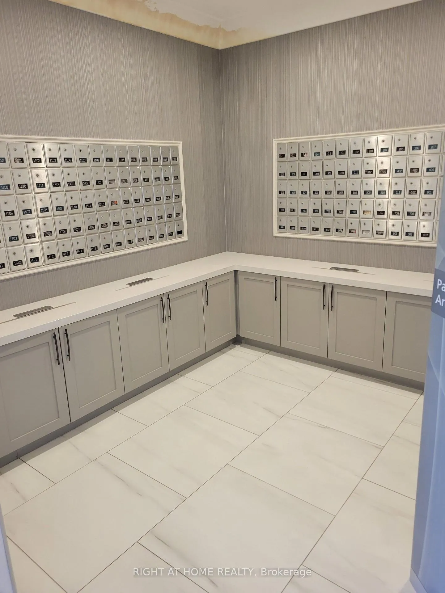 Photo 7 of Unit PH2, 75 King Street E, Mississauga, Cooksville — HOMEH