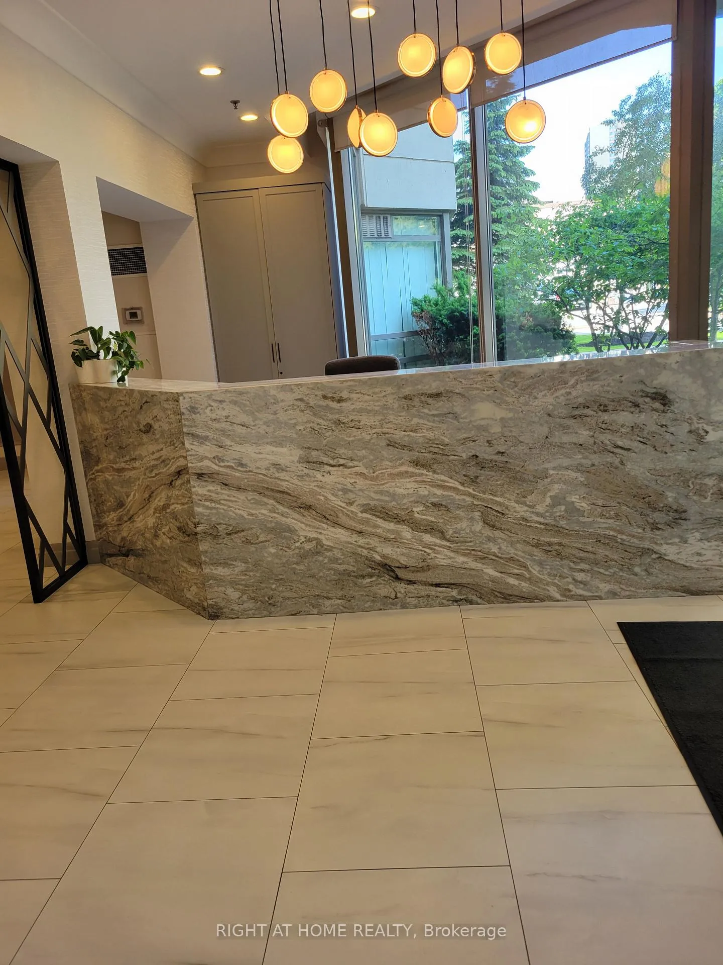 Photo 9 of Unit PH2, 75 King Street E, Mississauga, Cooksville — HOMEH