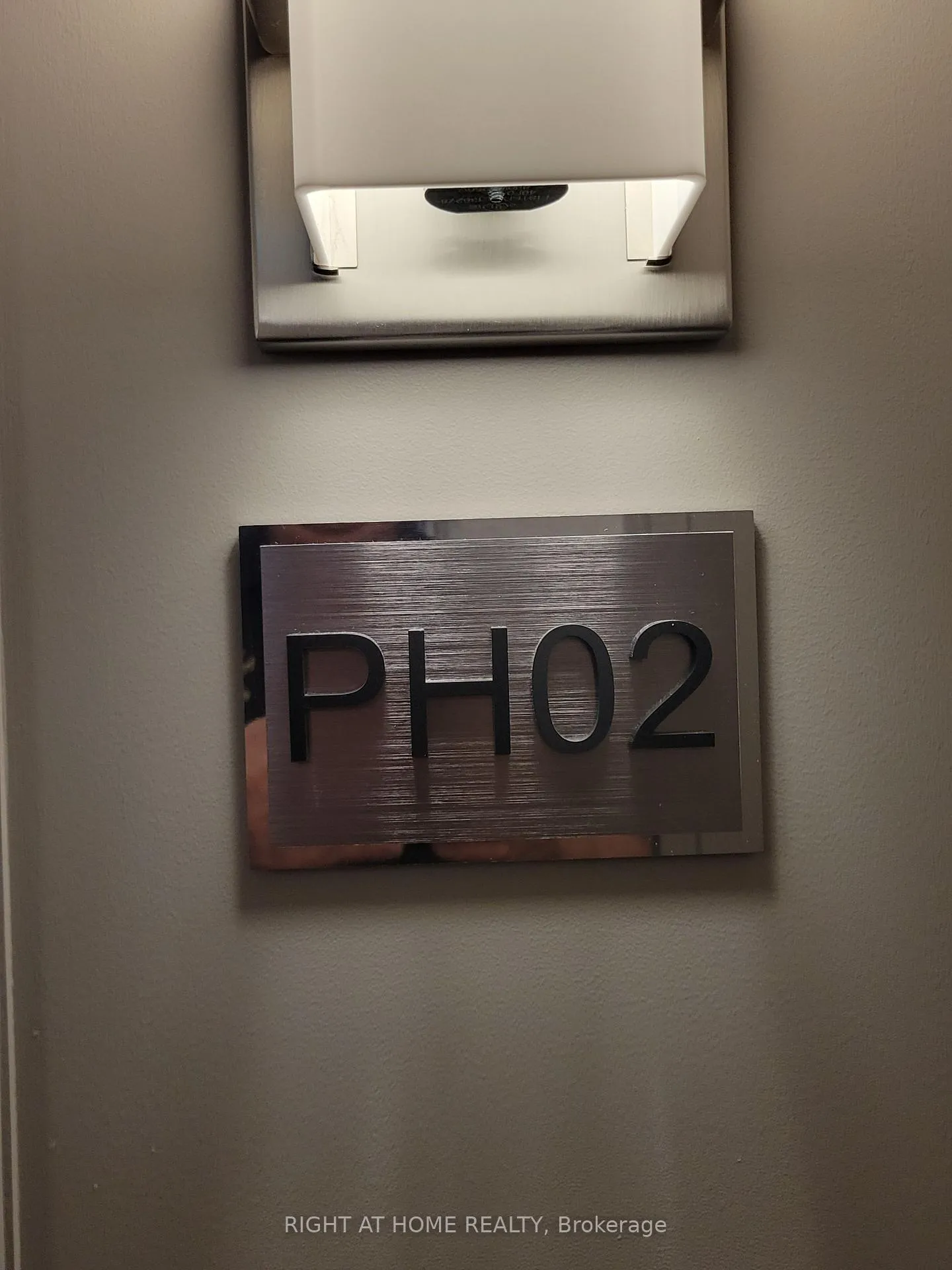 Photo 11 of Unit PH2, 75 King Street E, Mississauga, Cooksville — HOMEH