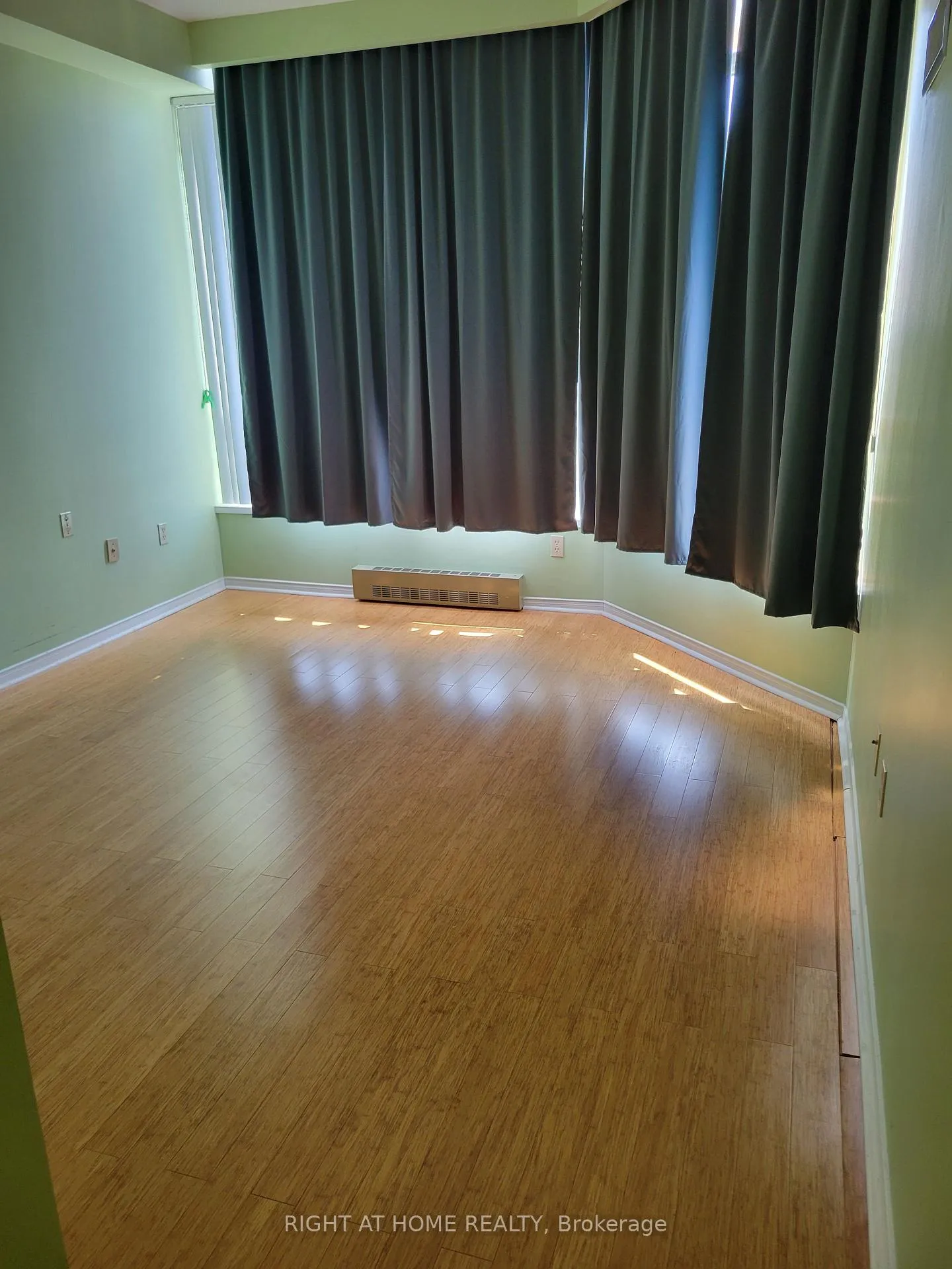 Photo 18 of Unit PH2, 75 King Street E, Mississauga, Cooksville — HOMEH