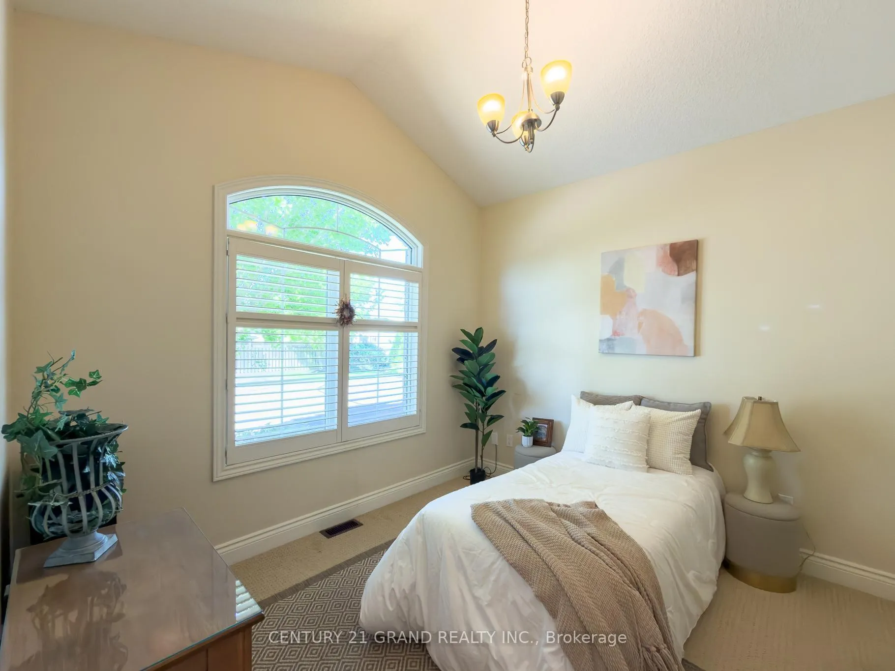 Photo 14 of Unit 2, 95 North Park, Brantford, East Ward — HOMEH