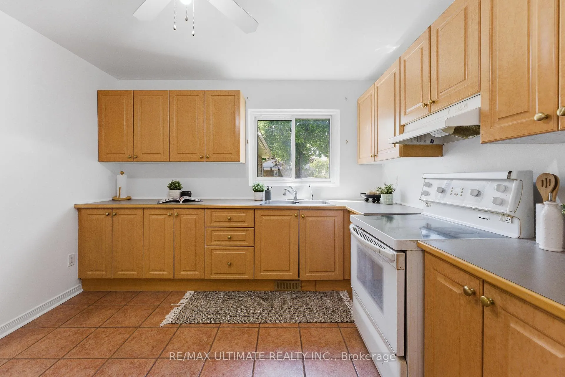Photo 10 of 17 Quantrell Trail, Scarborough, Malvern — HOMEH