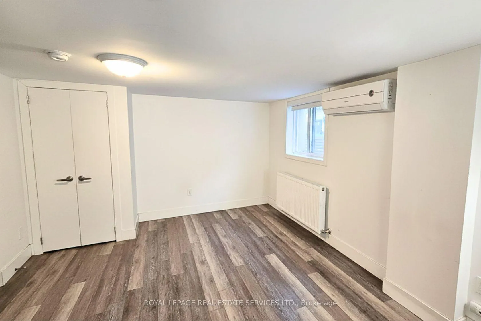 Photo 3 of Unit 1, 28A Third Street, Etobicoke, New Toronto — HOMEH