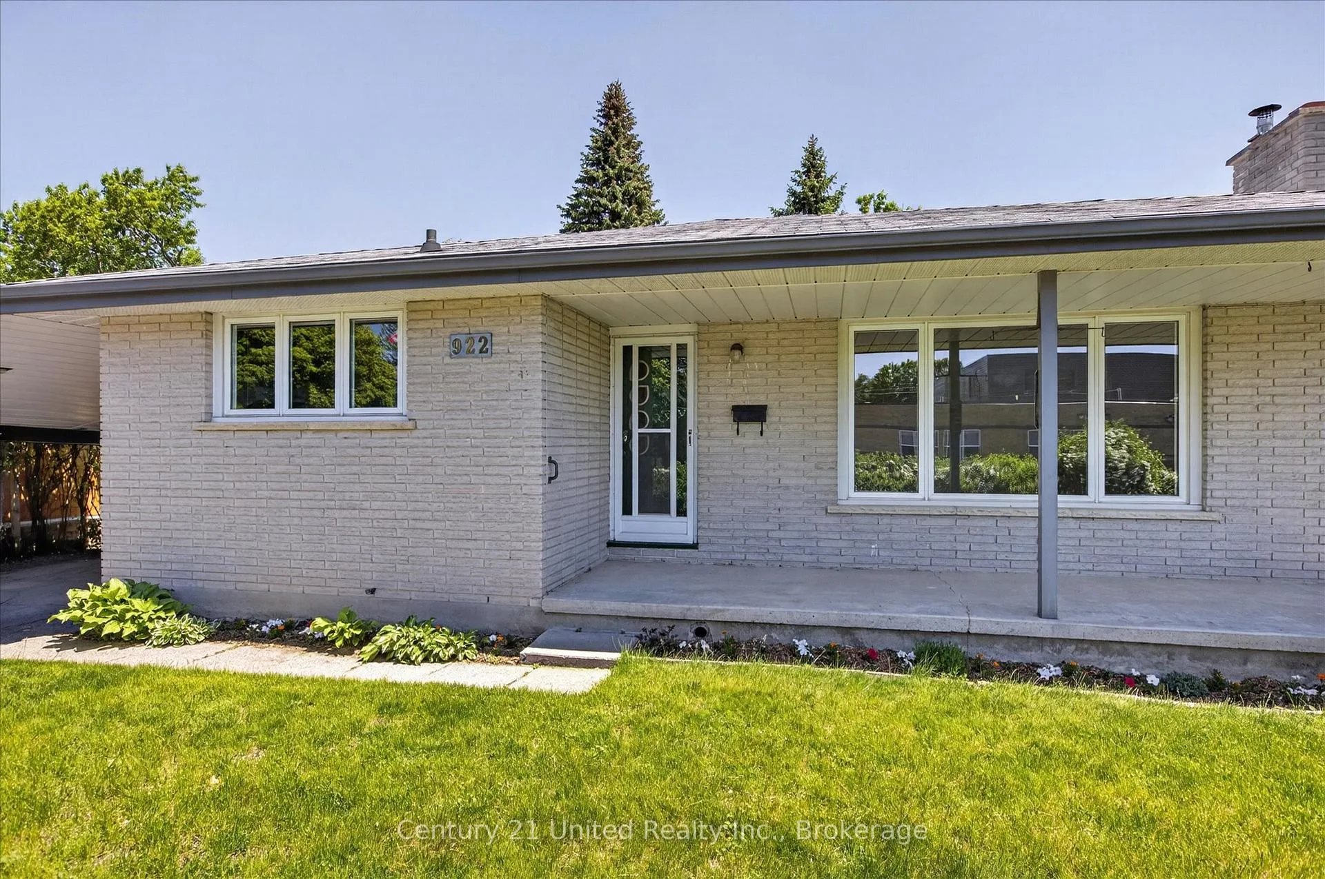 Photo 5 of 922 Wightman Avenue, Peterborough, Otonabee Ward 1 — HOMEH