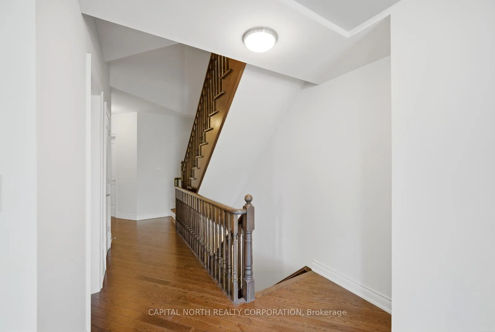Photo 3 of 23 Caliber Court, King, Nobleton — HOMEH