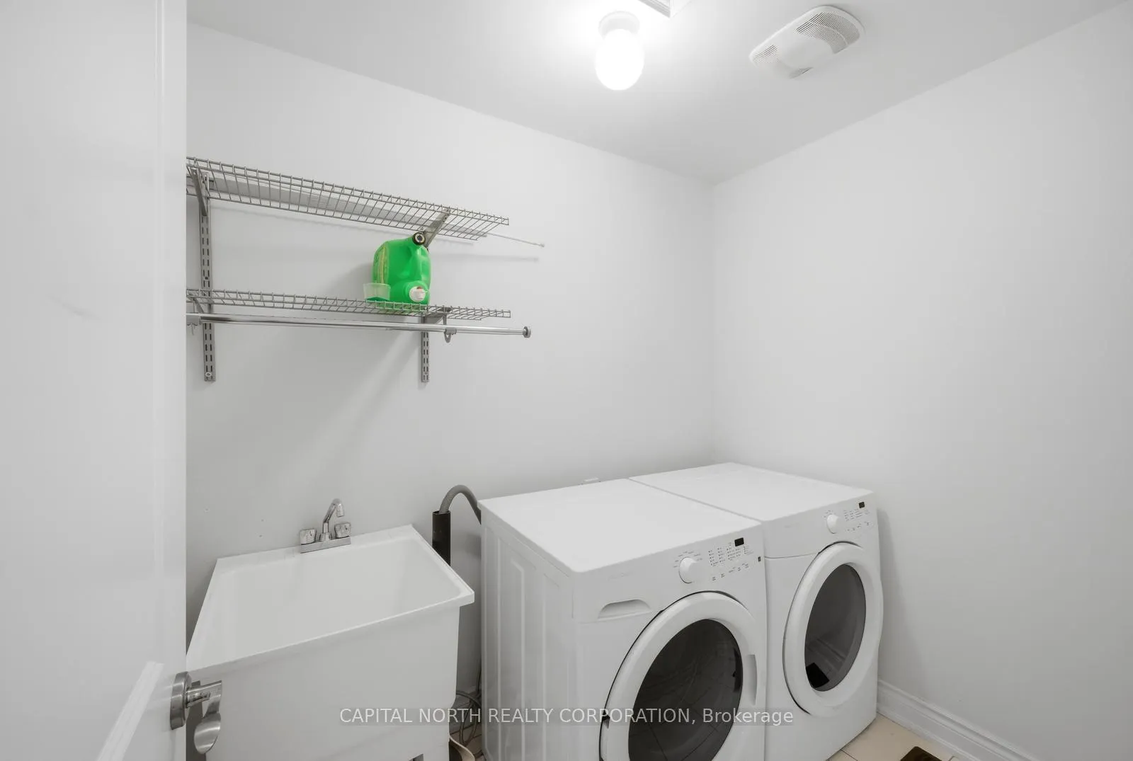 Photo 26 of 23 Caliber Court, King, Nobleton — HOMEH
