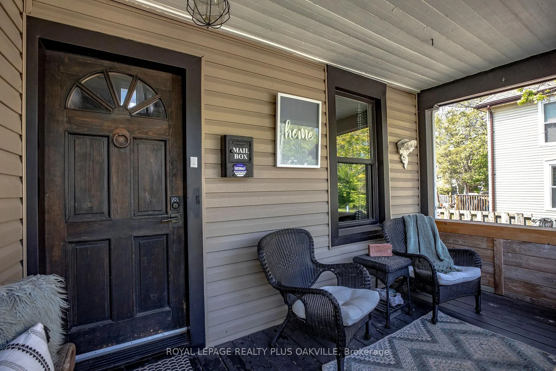 Photo 5 of 381 Elizabeth Street, Grimsby, Grimsby Beach — HOMEH