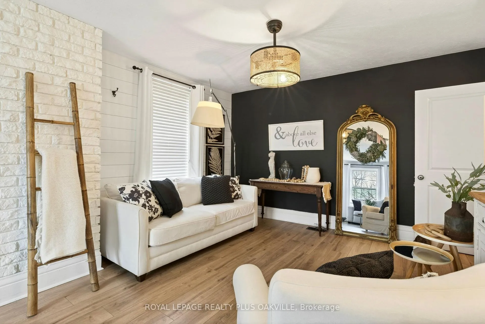 Photo 18 of 381 Elizabeth Street, Grimsby, Grimsby Beach — HOMEH