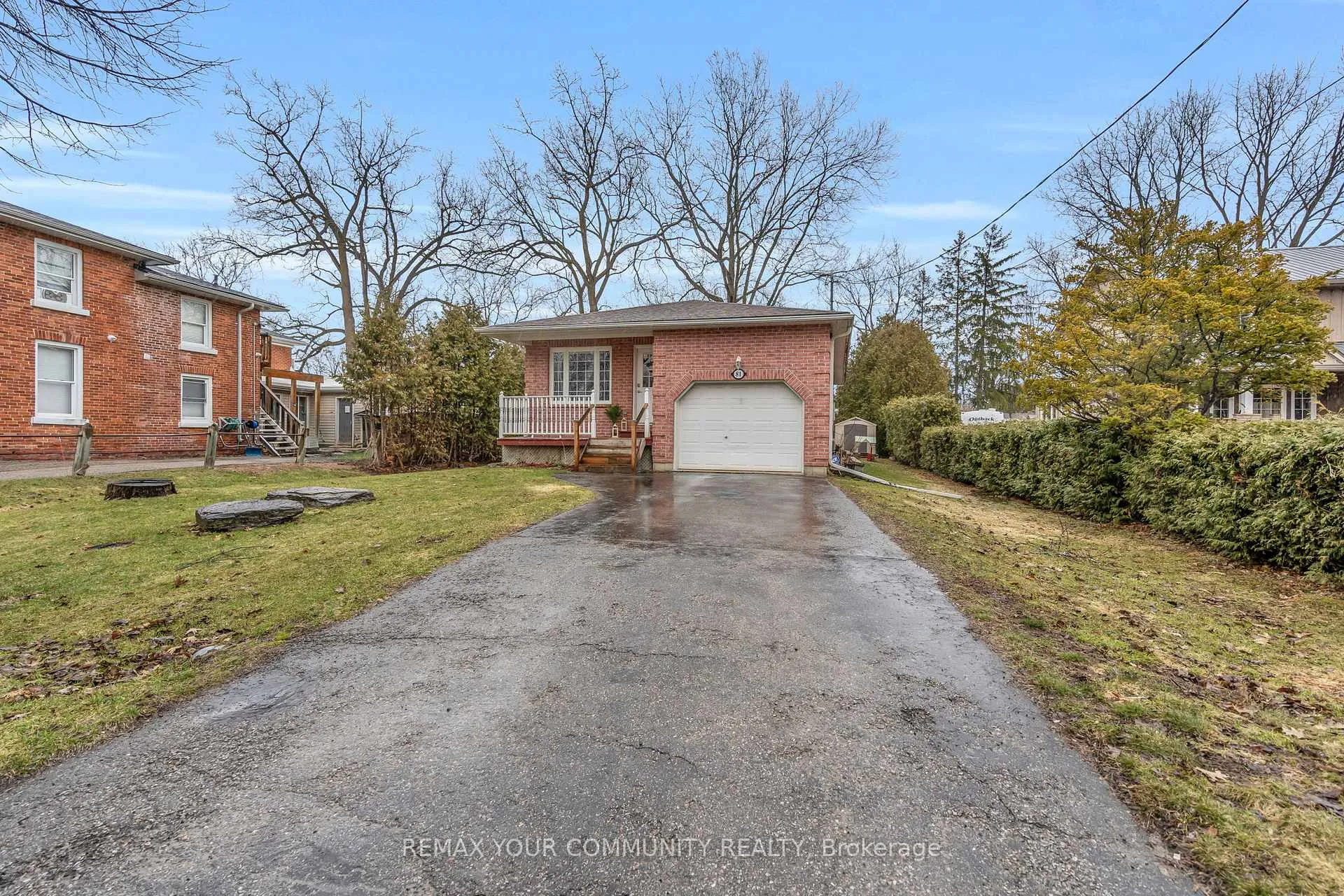 Photo 4 of 81 Fairpark Lane, Georgina, Sutton & Jackson's Point — HOMEH