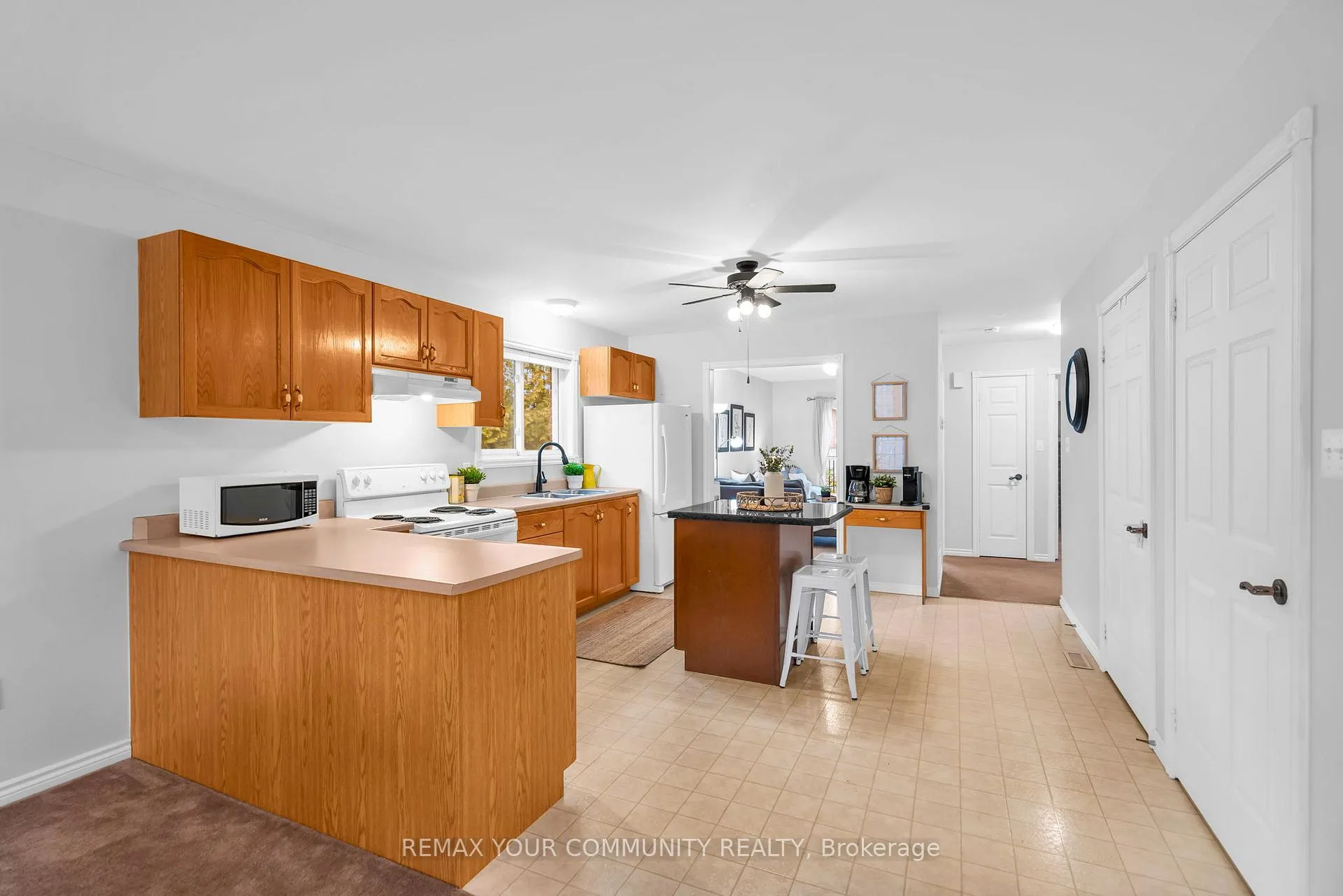 Photo 11 of 81 Fairpark Lane, Georgina, Sutton & Jackson's Point — HOMEH