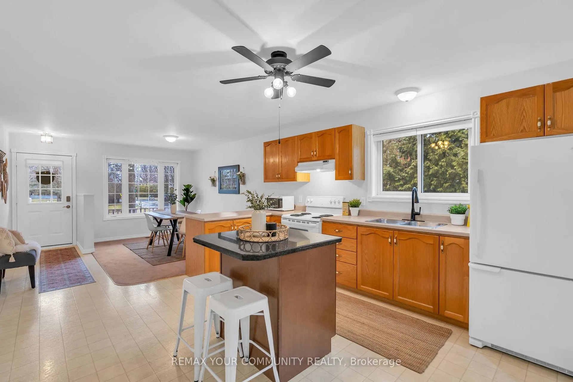 Photo 18 of 81 Fairpark Lane, Georgina, Sutton & Jackson's Point — HOMEH
