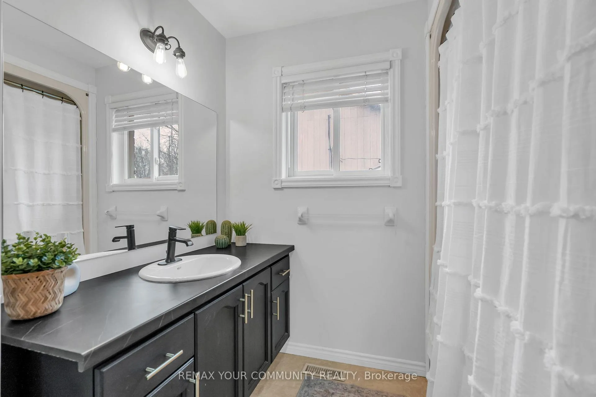 Photo 30 of 81 Fairpark Lane, Georgina, Sutton & Jackson's Point — HOMEH