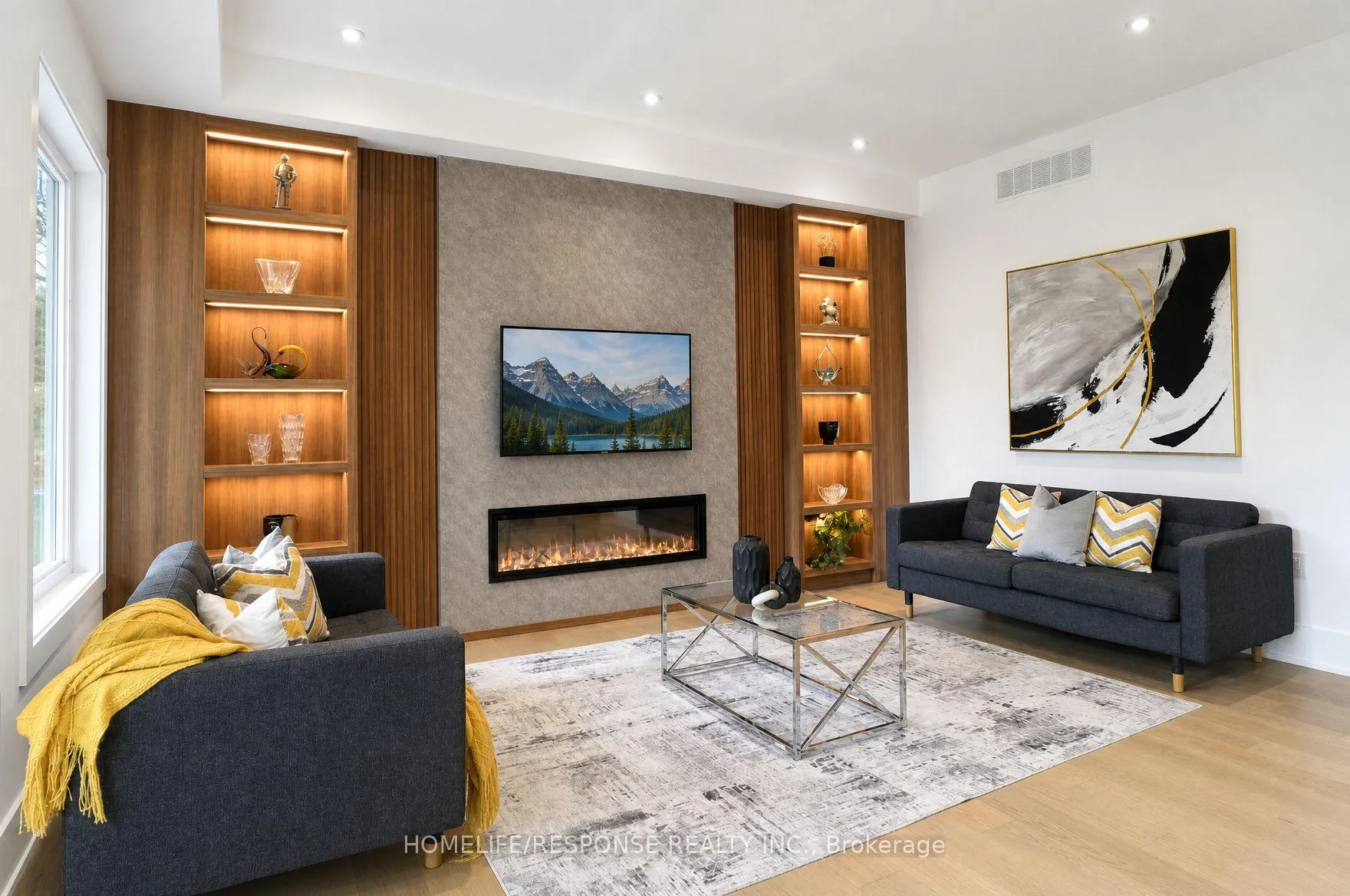 Photo 9 of 1235 Whittington Road, Mississauga, Clarkson — HOMEH