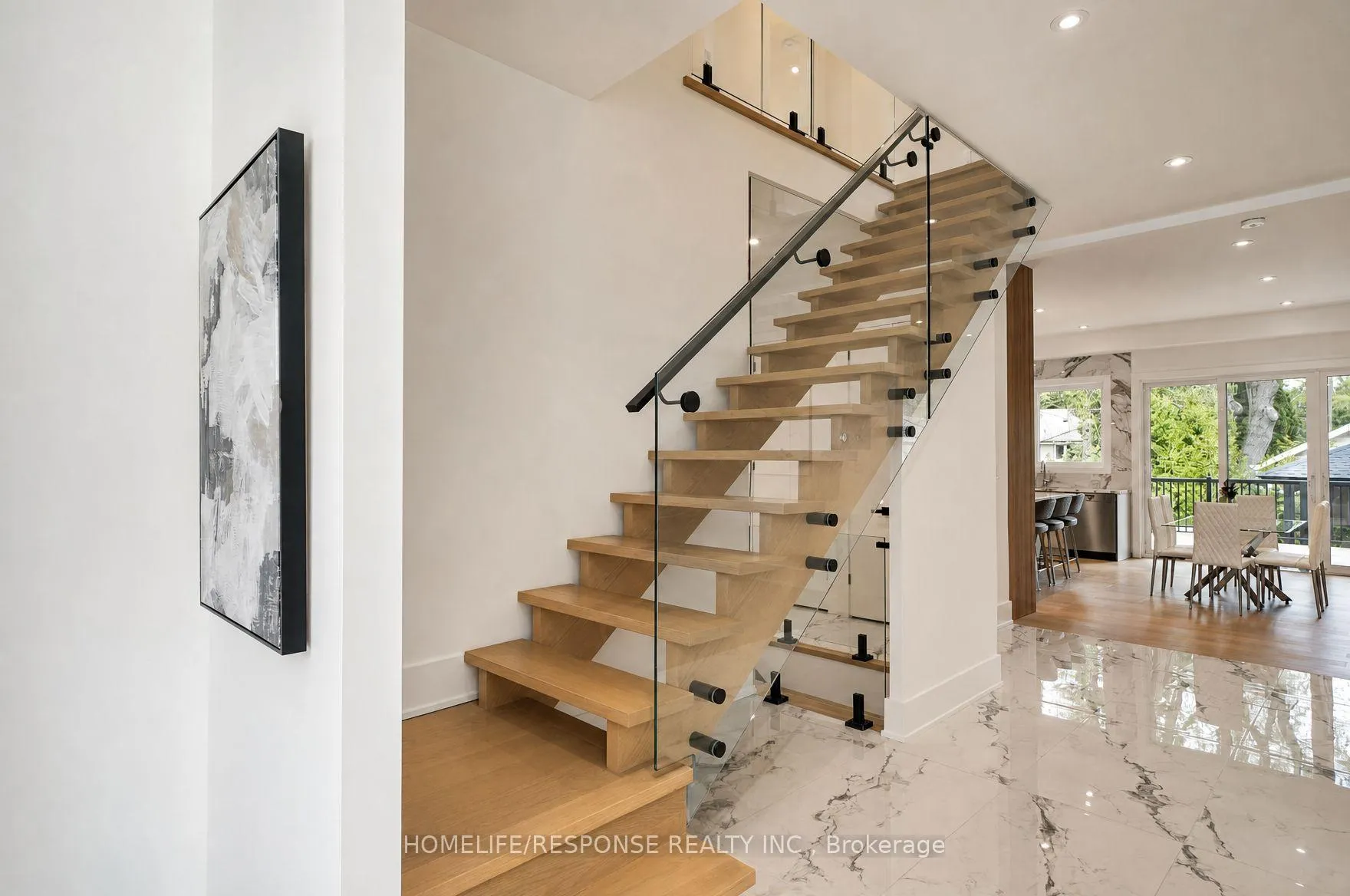 Photo 12 of 1235 Whittington Road, Mississauga, Clarkson — HOMEH