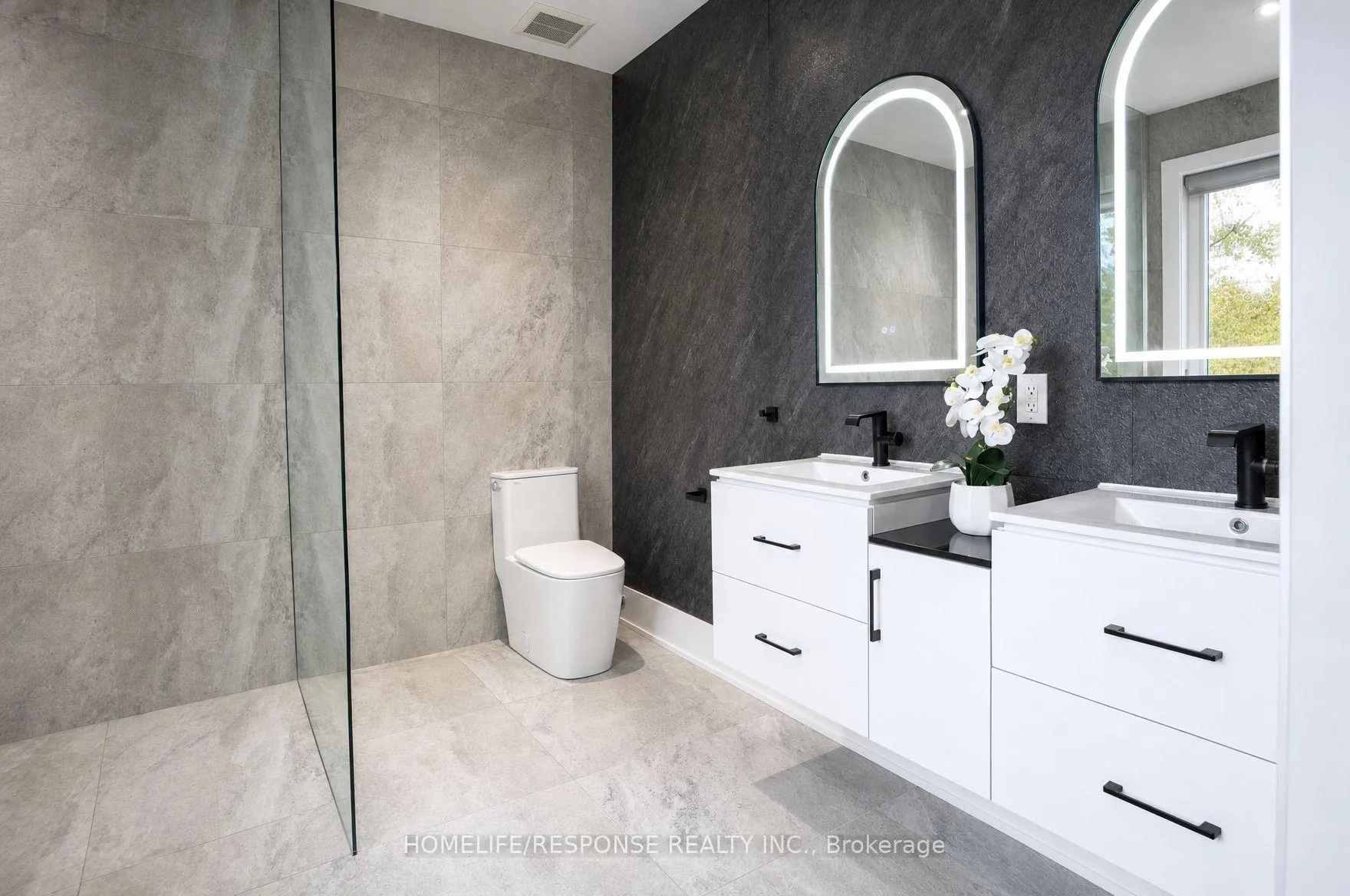 Photo 16 of 1235 Whittington Road, Mississauga, Clarkson — HOMEH