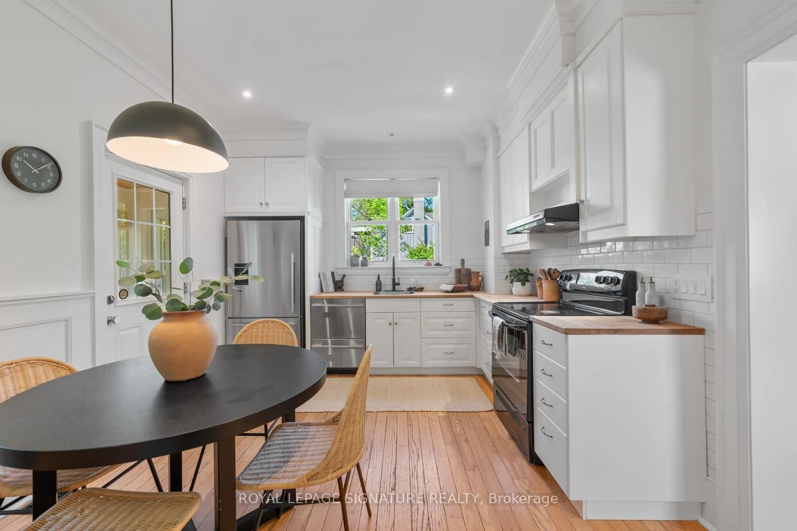 Photo 13 of 4 Kimberley Avenue, Toronto, East End-Danforth — HOMEH