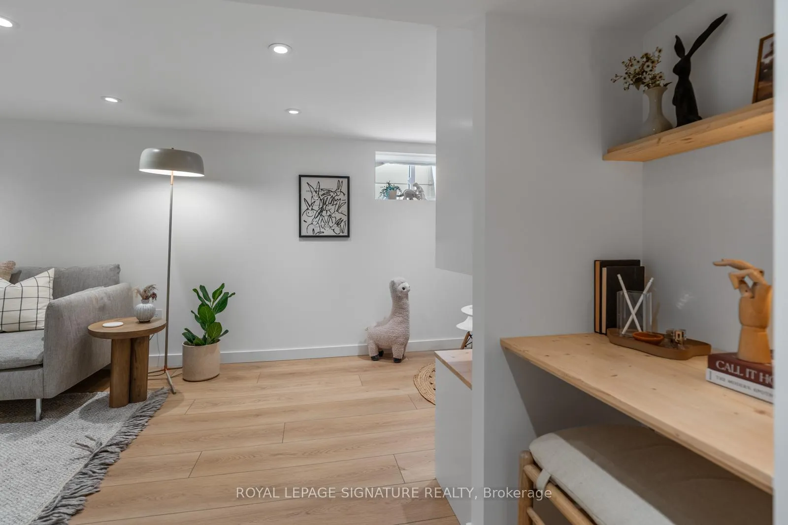 Photo 33 of 4 Kimberley Avenue, Toronto, East End-Danforth — HOMEH