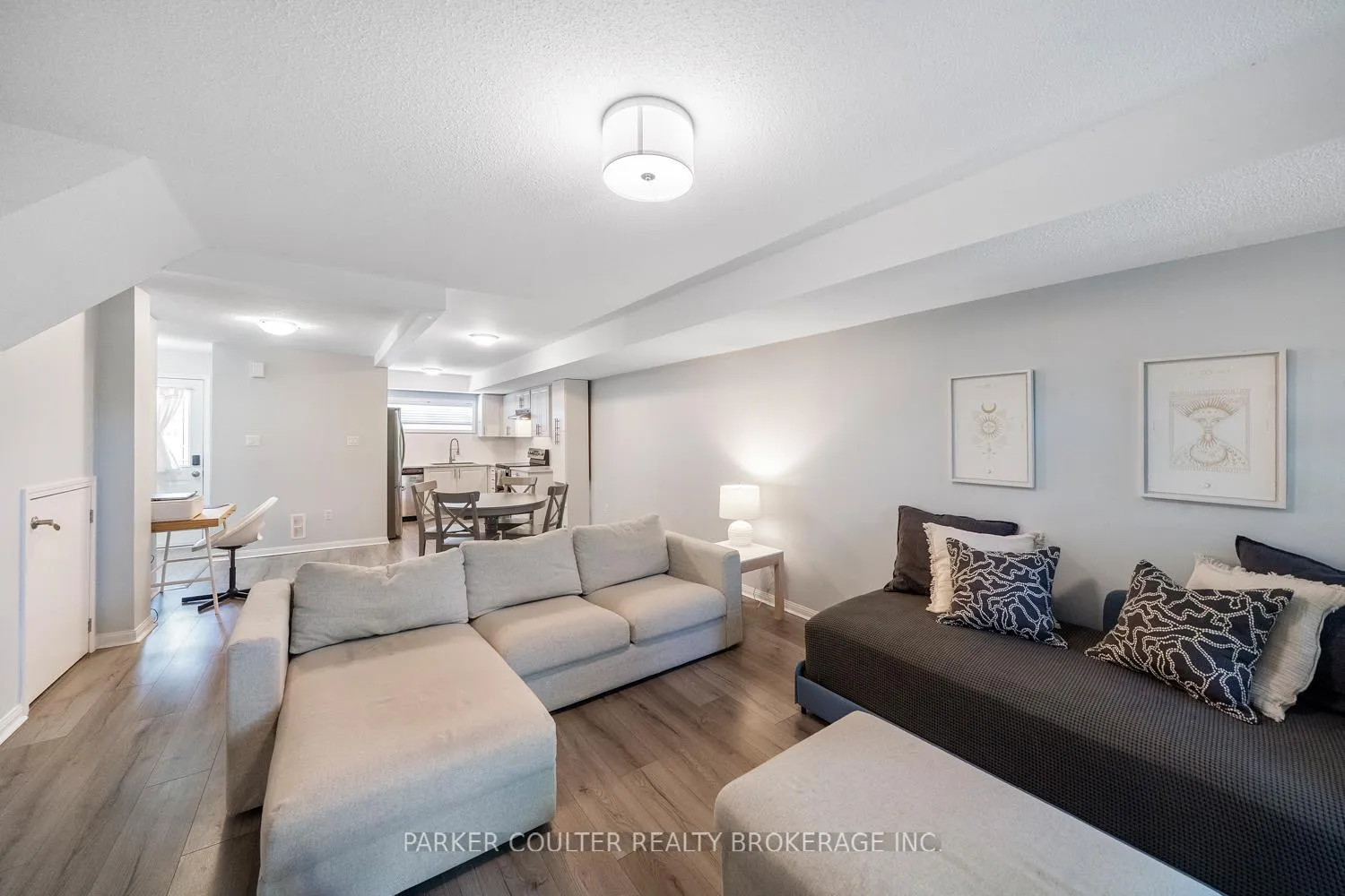 Photo 6 of Unit 7, 237 Ferndale Drive S, Barrie, Ardagh — HOMEH