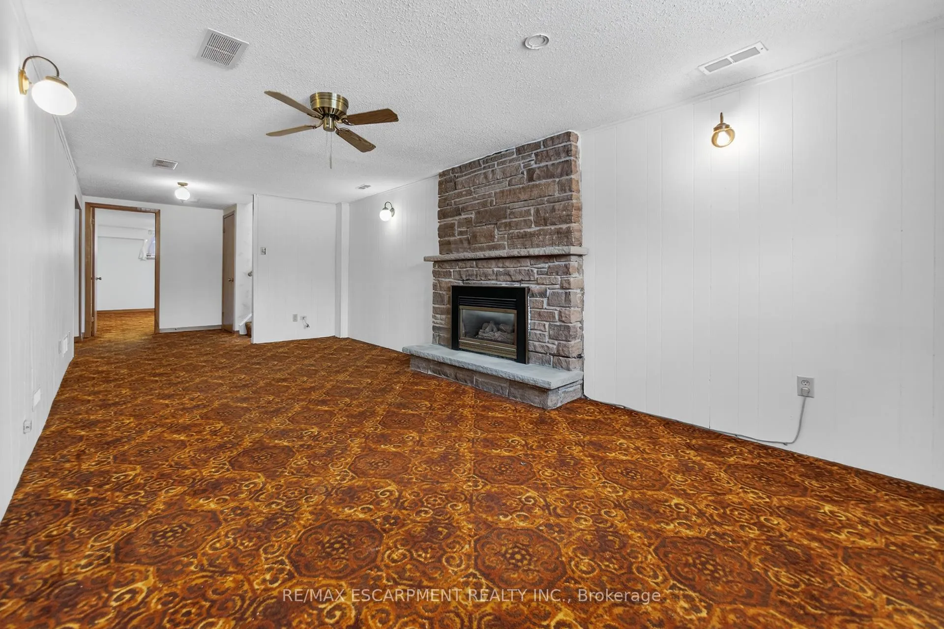 Photo 36 of 305 Pinegrove Road, Oakville, West — HOMEH
