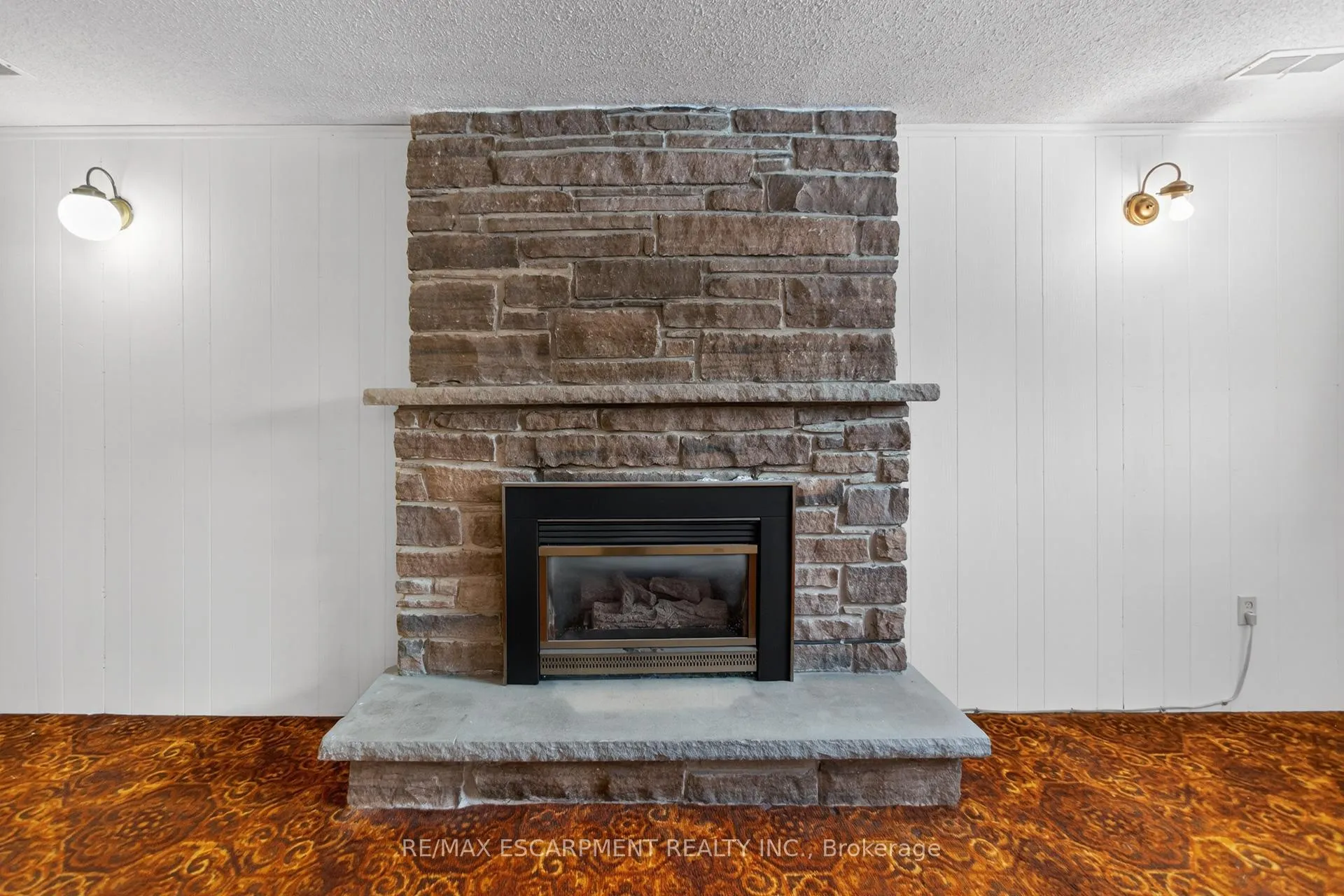Photo 38 of 305 Pinegrove Road, Oakville, West — HOMEH