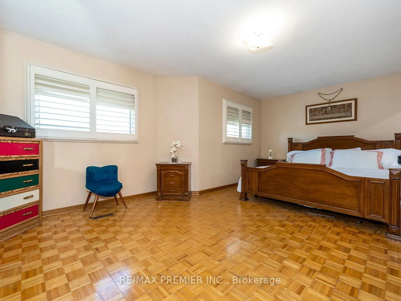 Photo 25 of 39 Brydon Court, Vaughan, Maple — HOMEH