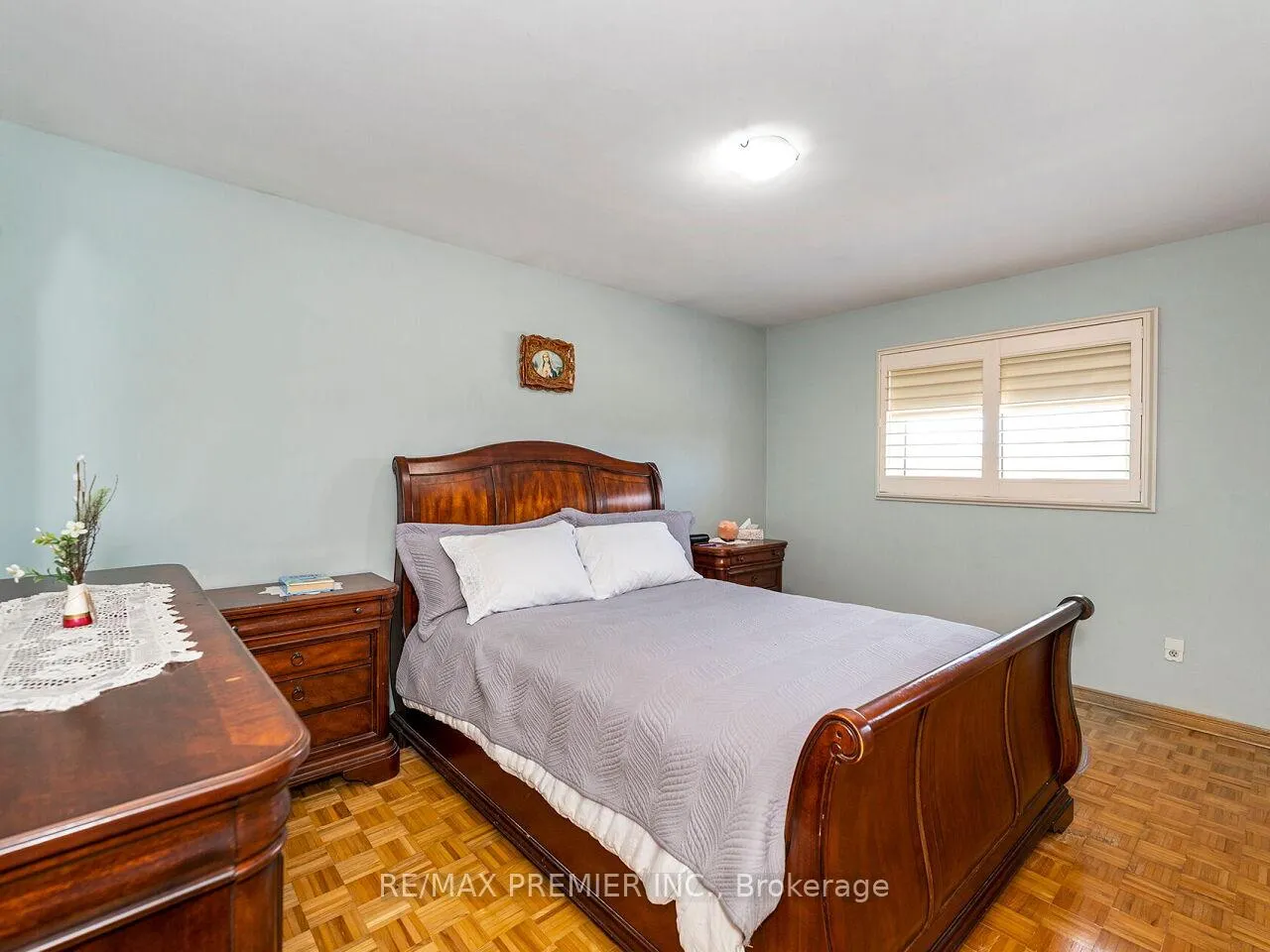 Photo 36 of 39 Brydon Court, Vaughan, Maple — HOMEH