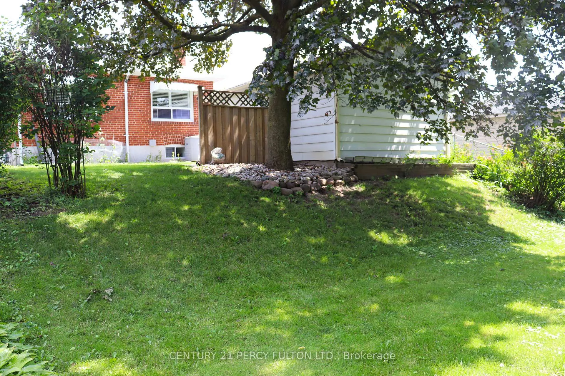 Photo 25 of 110 Gilroy Drive, Scarborough, Dorset Park — HOMEH