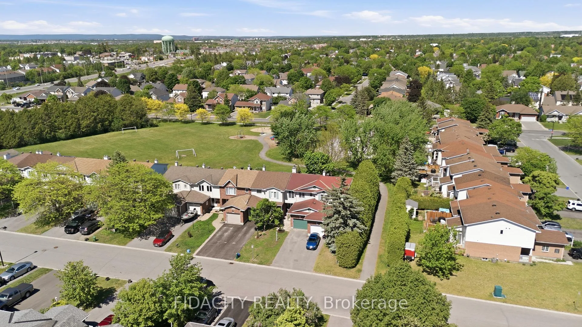 Photo 2 of 173 Whalings Circle, Ottawa, Stittsville (Central) — HOMEH