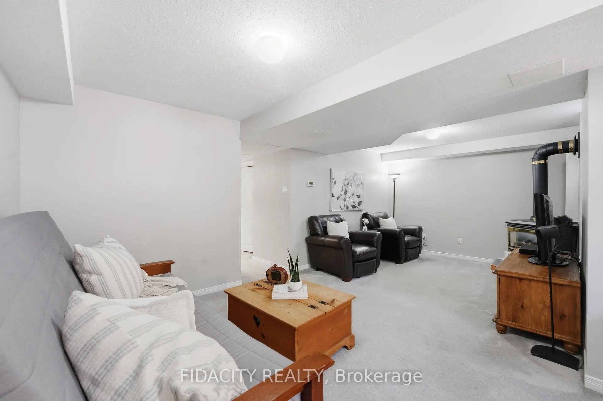 Photo 29 of 173 Whalings Circle, Ottawa, Stittsville (Central) — HOMEH