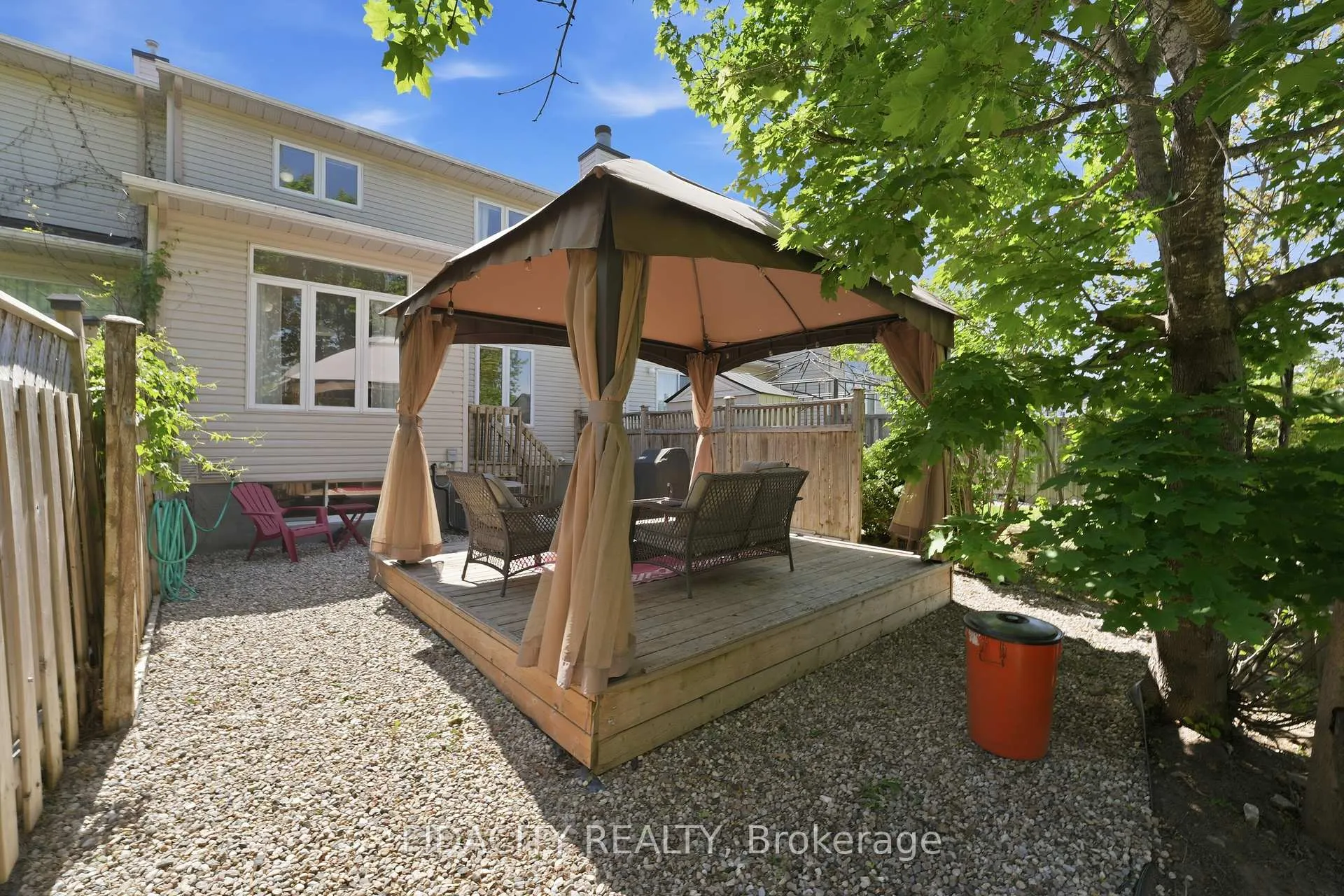 Photo 37 of 173 Whalings Circle, Ottawa, Stittsville (Central) — HOMEH